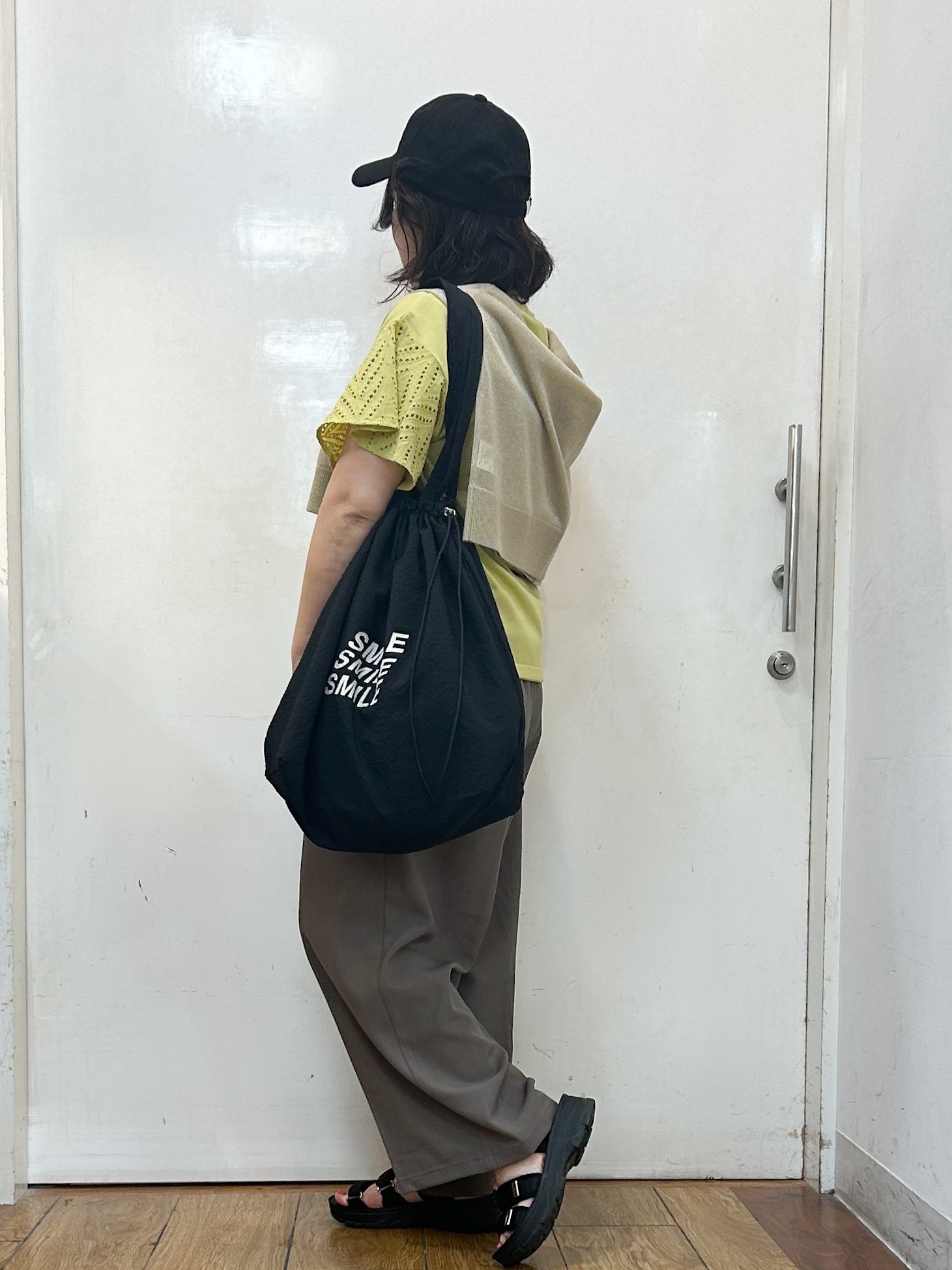 haruさんの「SHOO･LA･RUE｜【さらり快適/洗濯機可/S-LL】シアーラメカーディガン」を使ったコーディネート