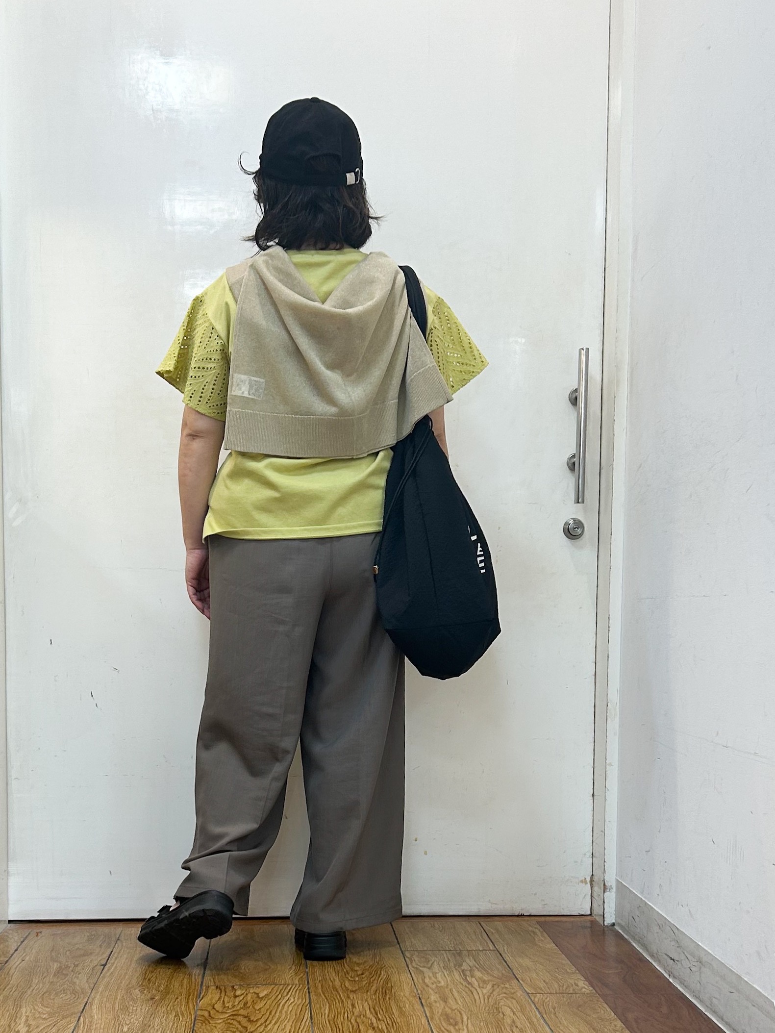 haruさんの「SHOO･LA･RUE｜【さらり快適/洗濯機可/S-LL】シアーラメカーディガン」を使ったコーディネート