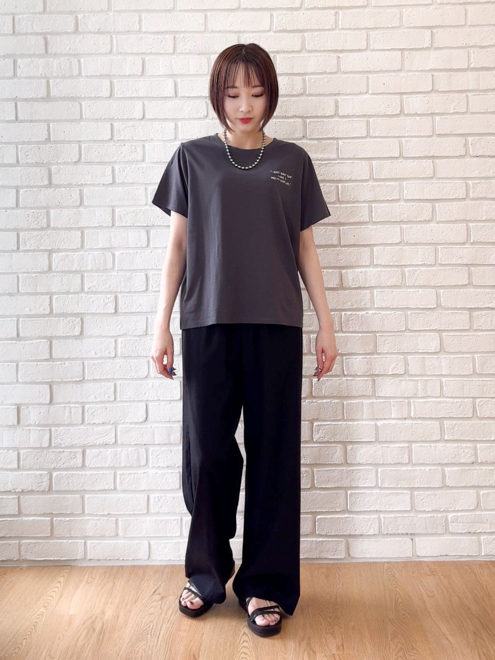 𝐜𝐡𝐢𝐤𝐚さんの「SHOO･LA･RUE｜【PEANUTS】ひんやりプリントTシャツ」を使ったコーディネート