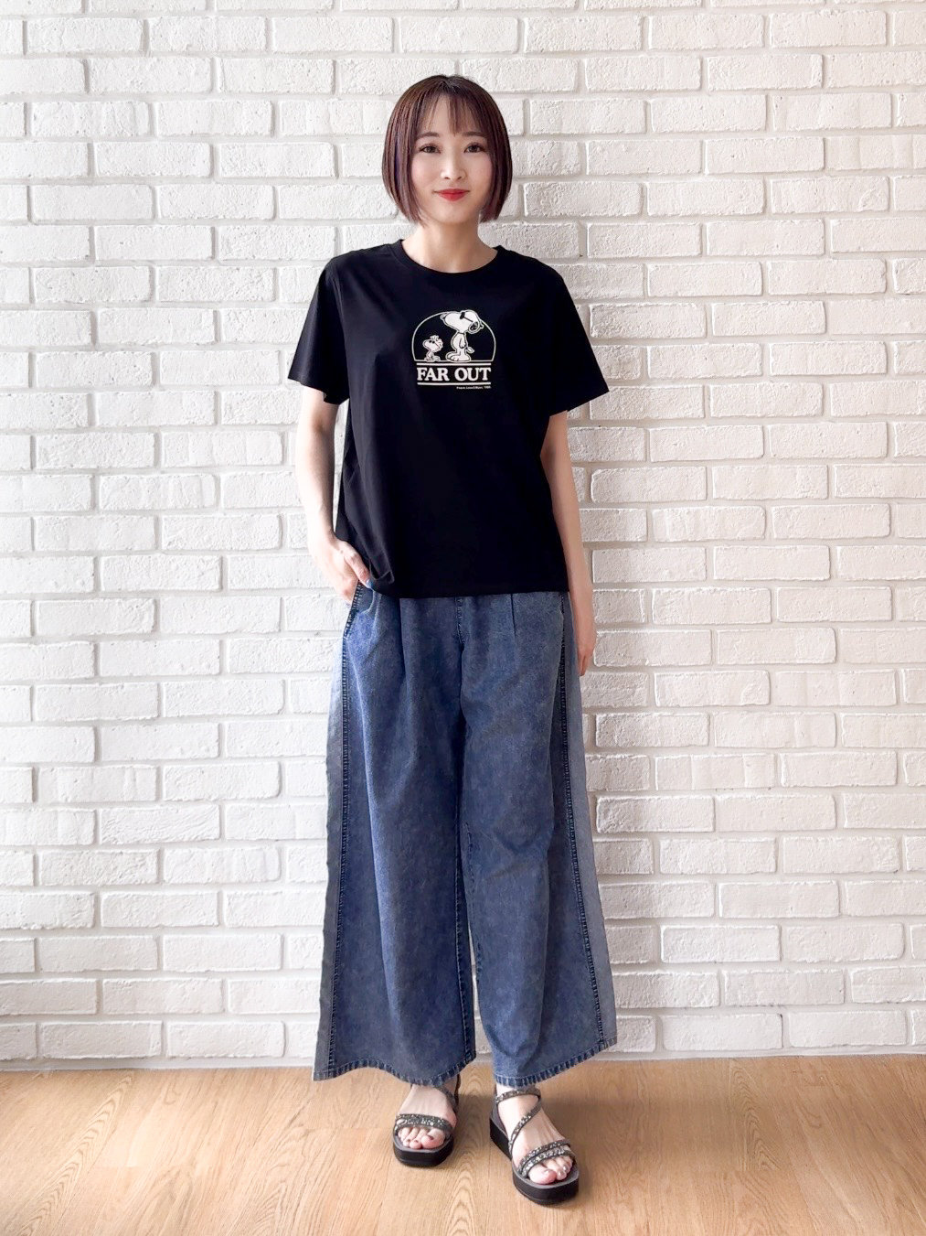 𝐜𝐡𝐢𝐤𝐚さんの「SHOO･LA･RUE｜【PEANUTS】ひんやりプリントTシャツ」を使ったコーディネート
