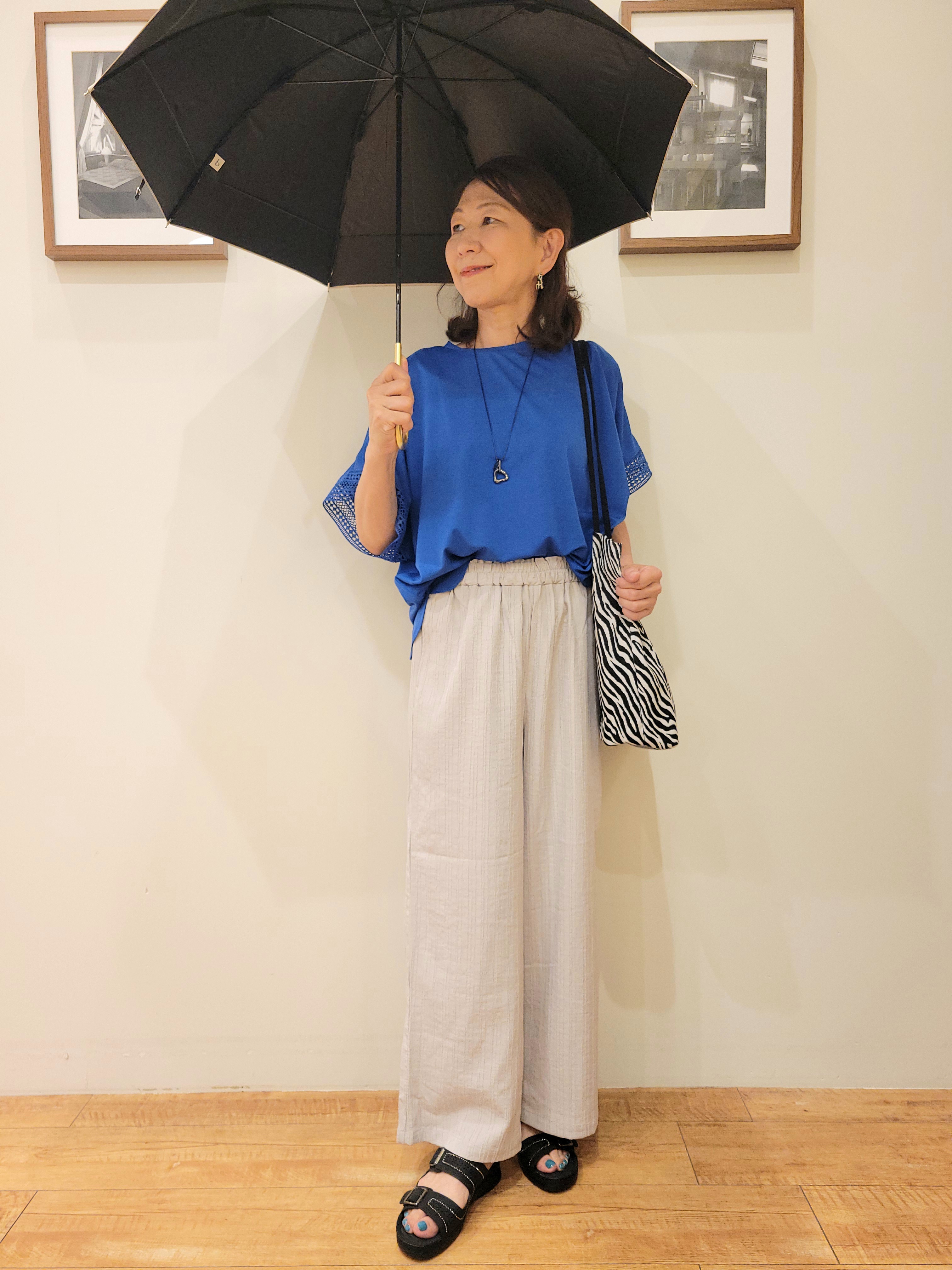 ユウさんの「SHOO･LA･RUE｜【ひんやり/UV】お袖レースが上品 ゆったりとろみトップス」を使ったコーディネート