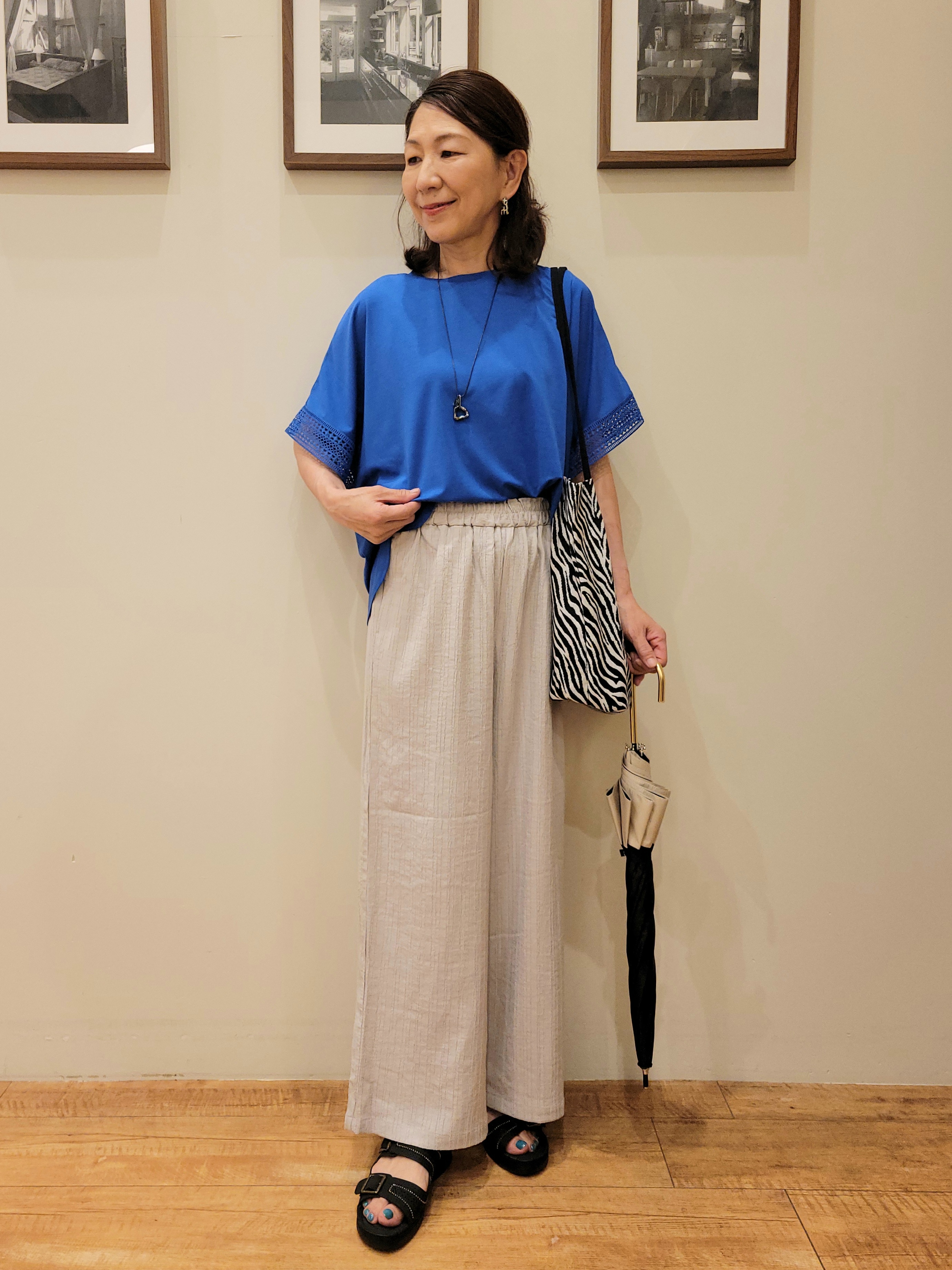 ユウさんの「SHOO･LA･RUE｜【ひんやり/UV】お袖レースが上品 ゆったりとろみトップス」を使ったコーディネート