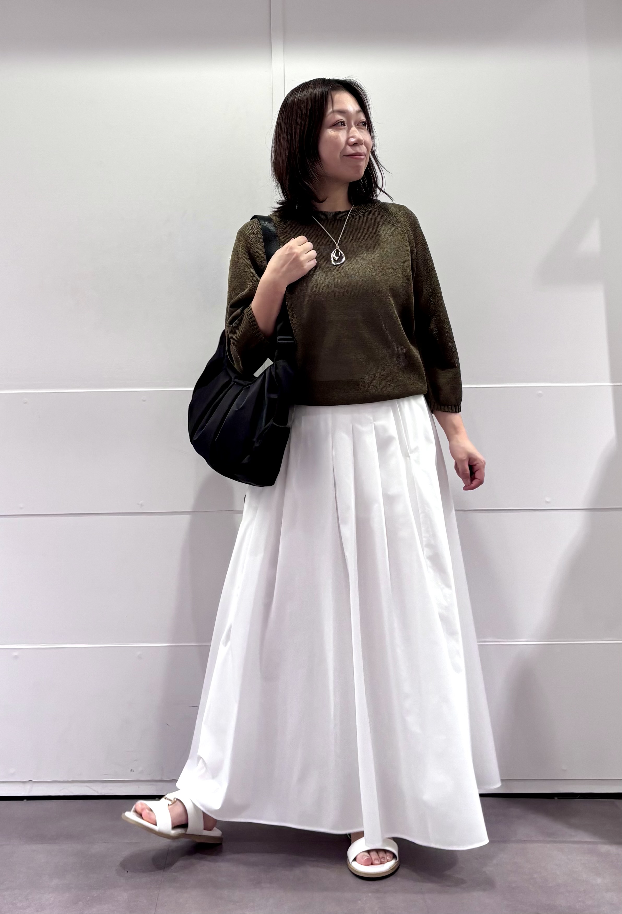 TOKOさんの「UNTITLED｜【洗える/ゆったり】クルーネックドライニット」を使ったコーディネート
