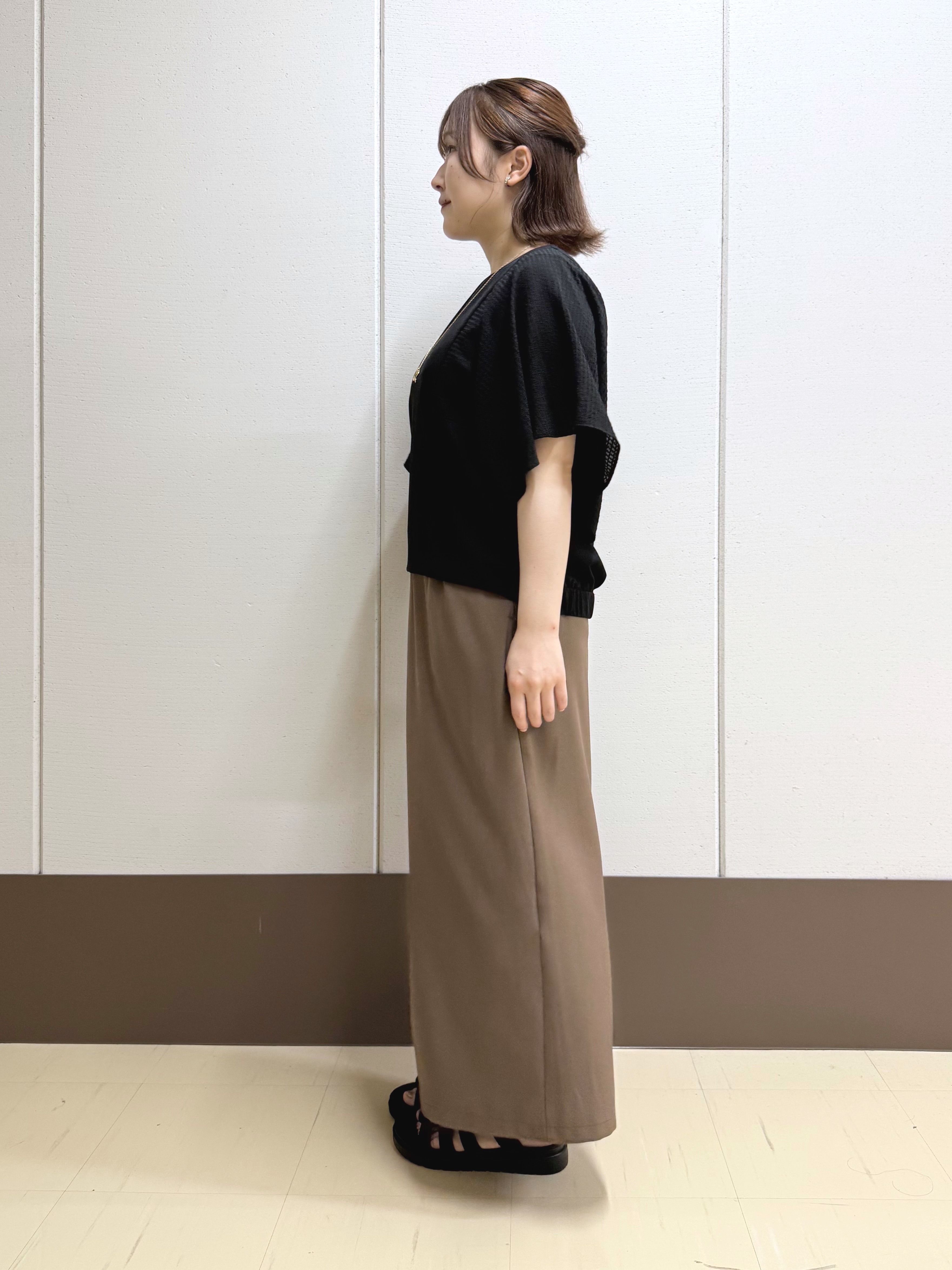 Rikoさんの「INDIVI｜【洗える／シアーチェック柄】異素材コンビスリーブトップス」を使ったコーディネート
