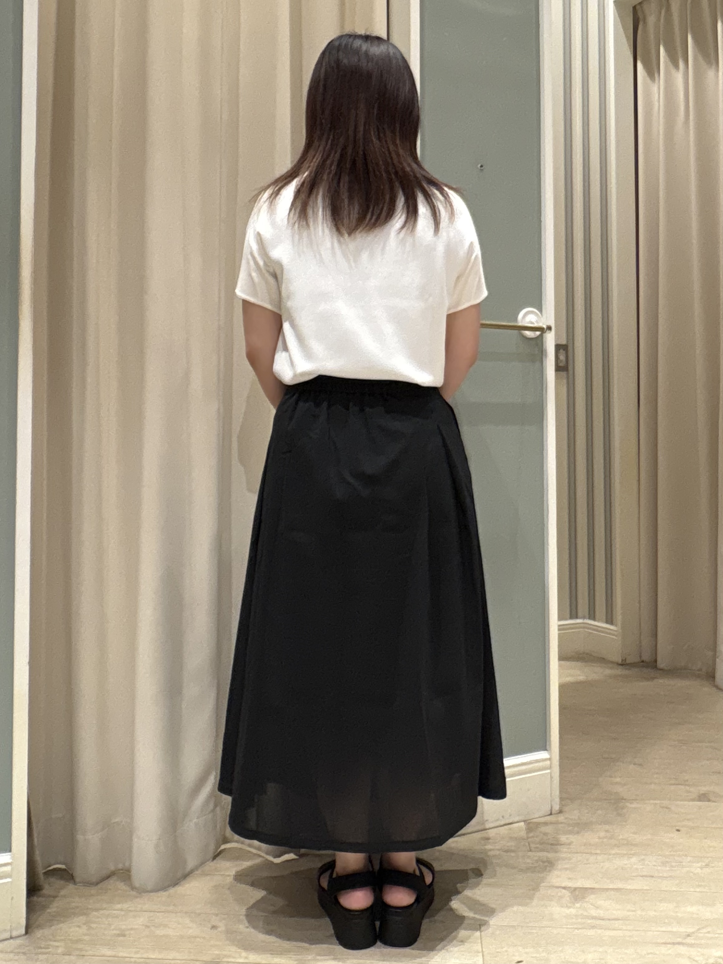 yuukaさんの「grove｜【シリーズ累計36万枚！名品ニット】やわらかドライタッチ ドルマンニット」を使ったコーディネート