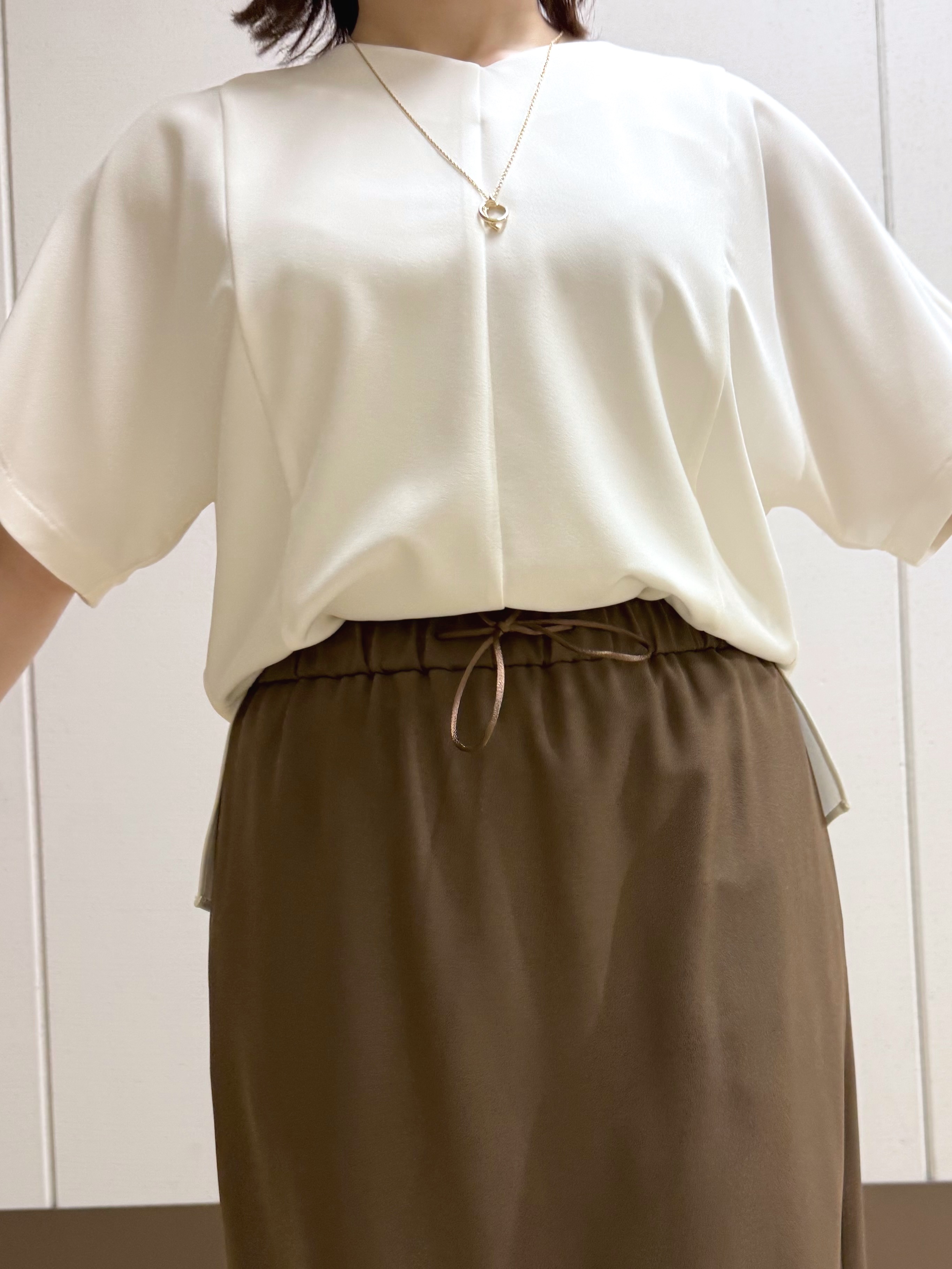 Rikoさんの「INDIVI｜【体型＆二の腕カバー/着る日傘】ドルマントップス」を使ったコーディネート