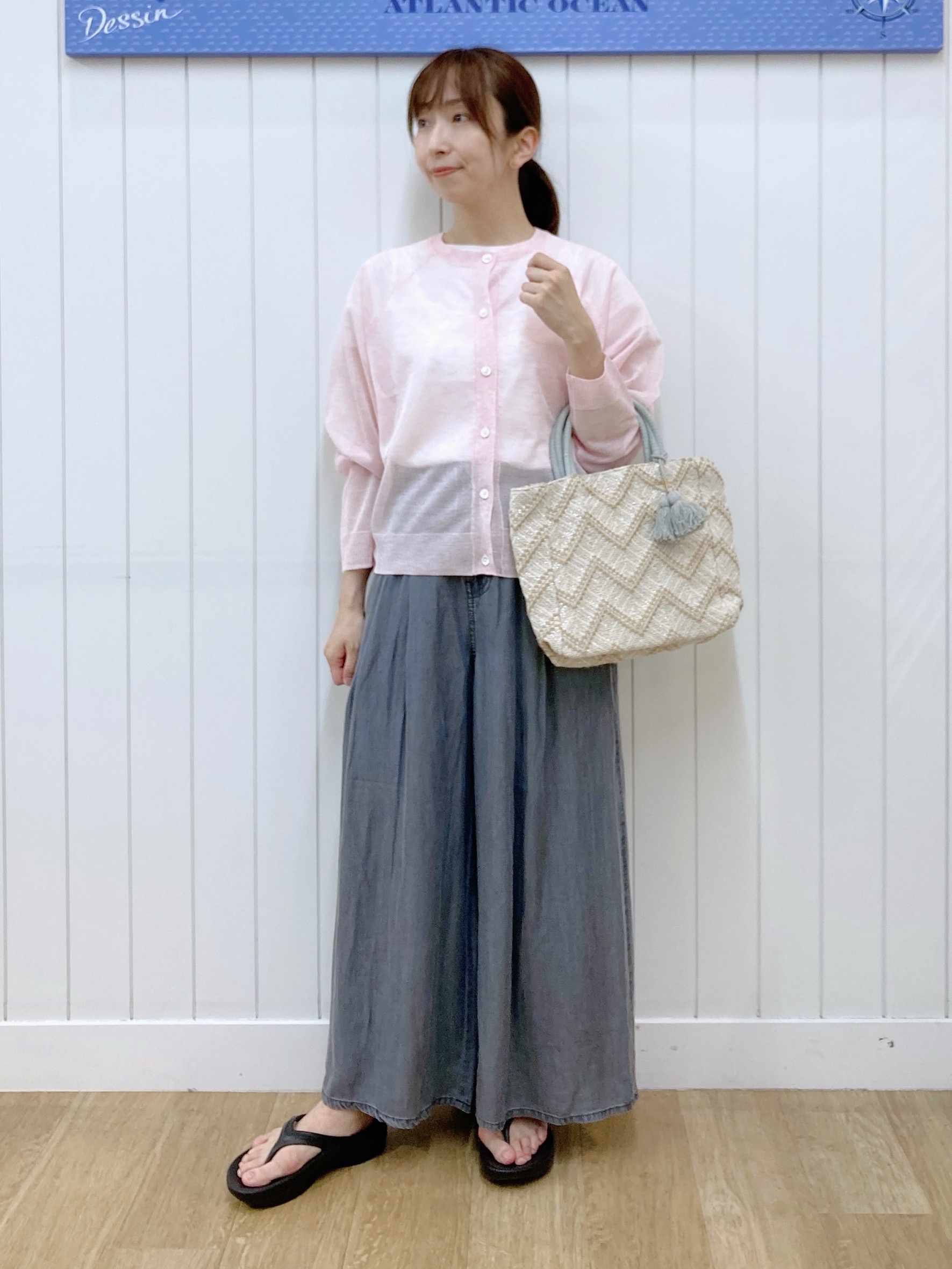 yoshiさんの「Dessin｜【UVカット/接触冷感】美光沢カットソー」を使ったコーディネート