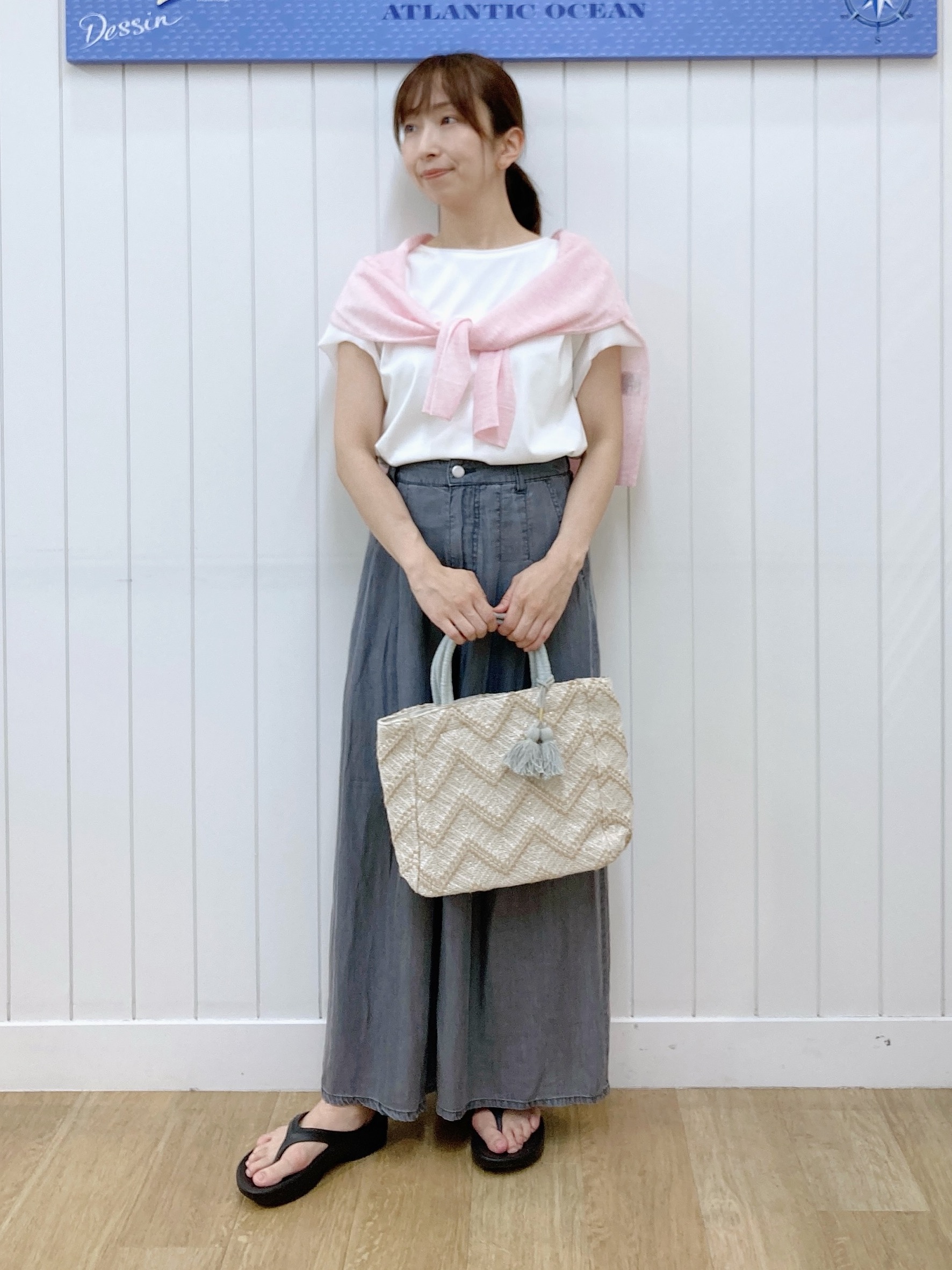 yoshiさんの「Dessin｜【UVカット/接触冷感】美光沢カットソー」を使ったコーディネート