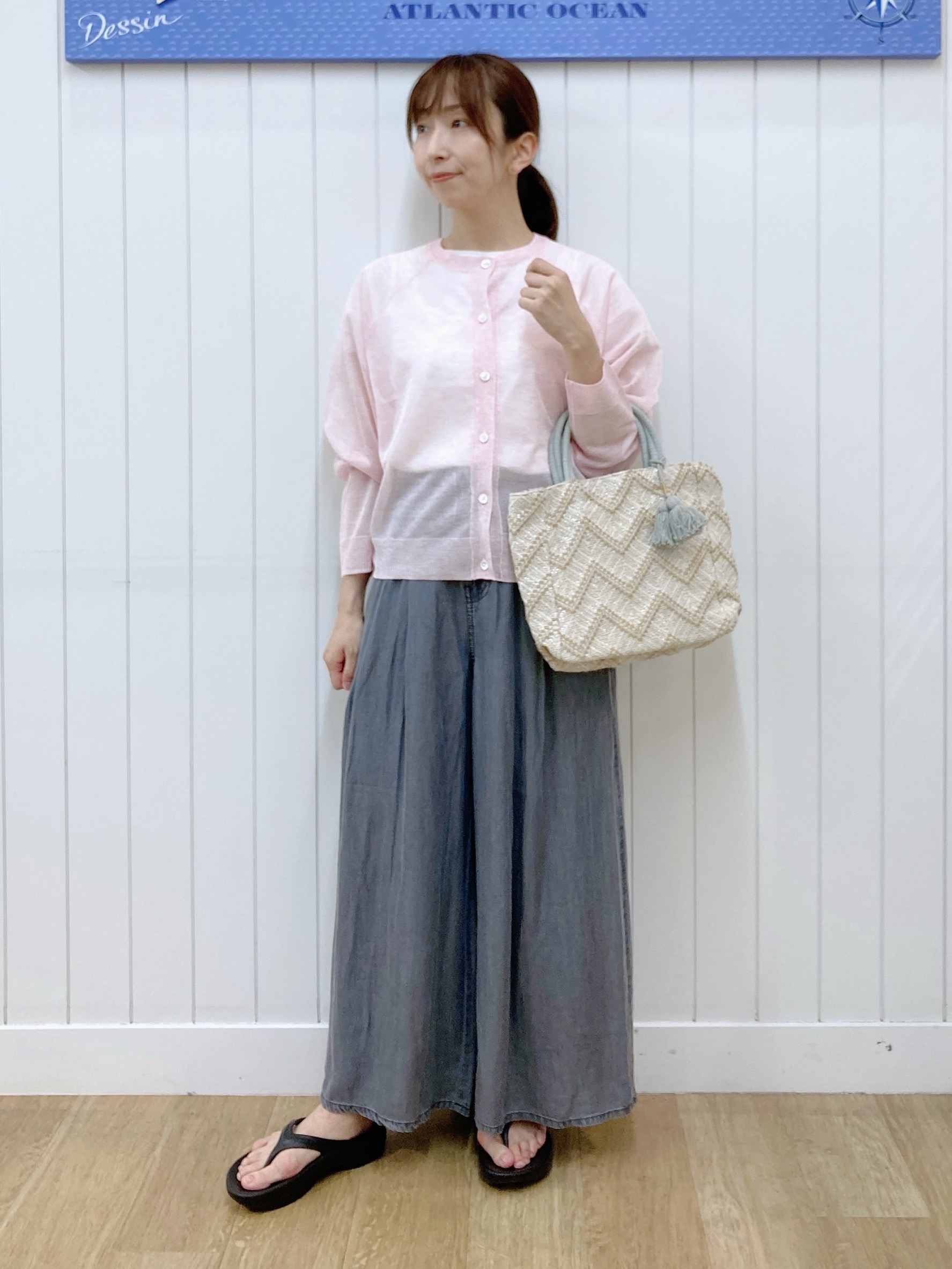 yoshiさんの「Dessin｜【UVカット/接触冷感】美光沢カットソー」を使ったコーディネート