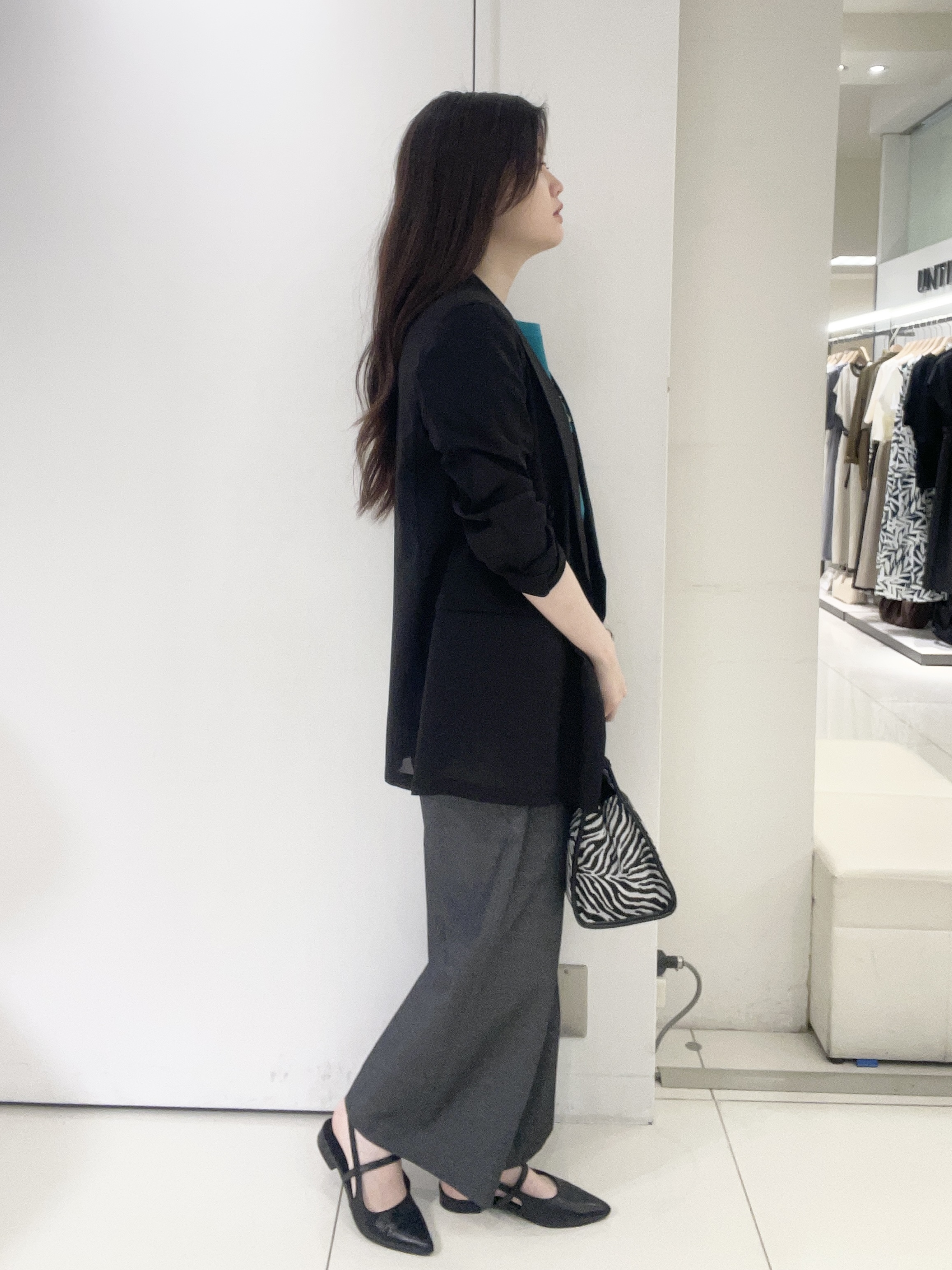 moeさんの「UNTITLED｜【セットアップ可/接触冷感/通気性】ドライシアーダブルジャケット」を使ったコーディネート