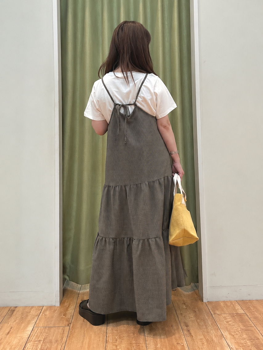 えみりんさんの「SHOO･LA･RUE｜【綿100%/ひんやり/S-LL/洗濯機可】選べる5柄 大人のこなれプリントTシャツ」を使ったコーディネート