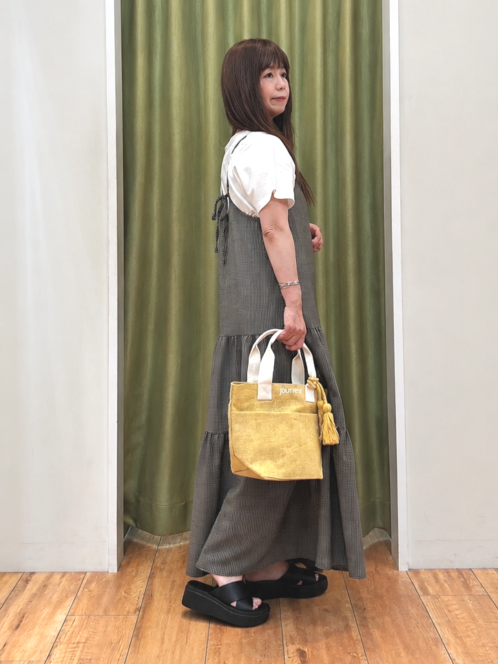 えみりんさんの「SHOO･LA･RUE｜【綿100%/ひんやり/S-LL/洗濯機可】選べる5柄 大人のこなれプリントTシャツ」を使ったコーディネート