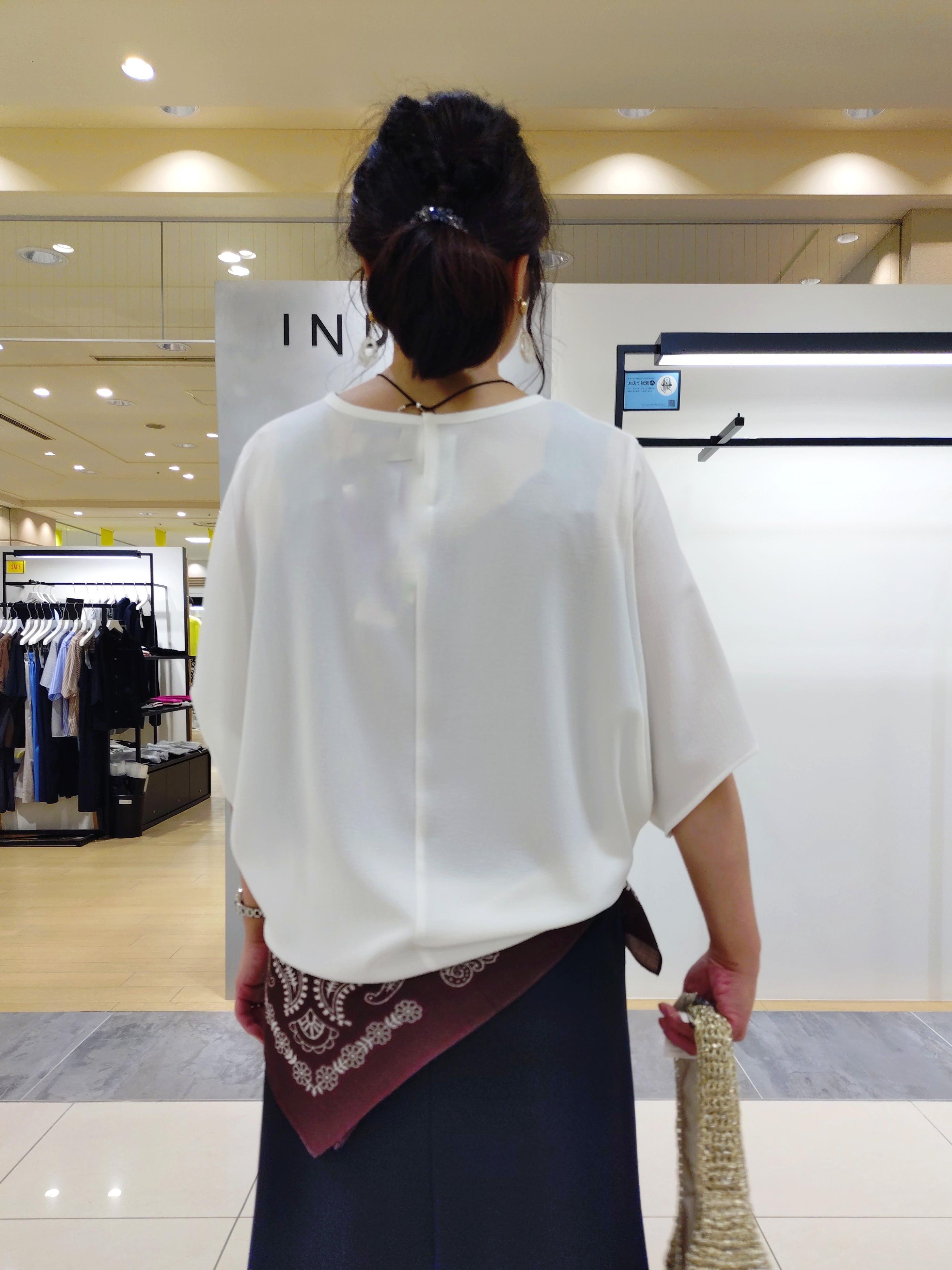 TOMOMIさんの「INDIVI｜【着る日傘】Iラインドロストスカート」を使ったコーディネート