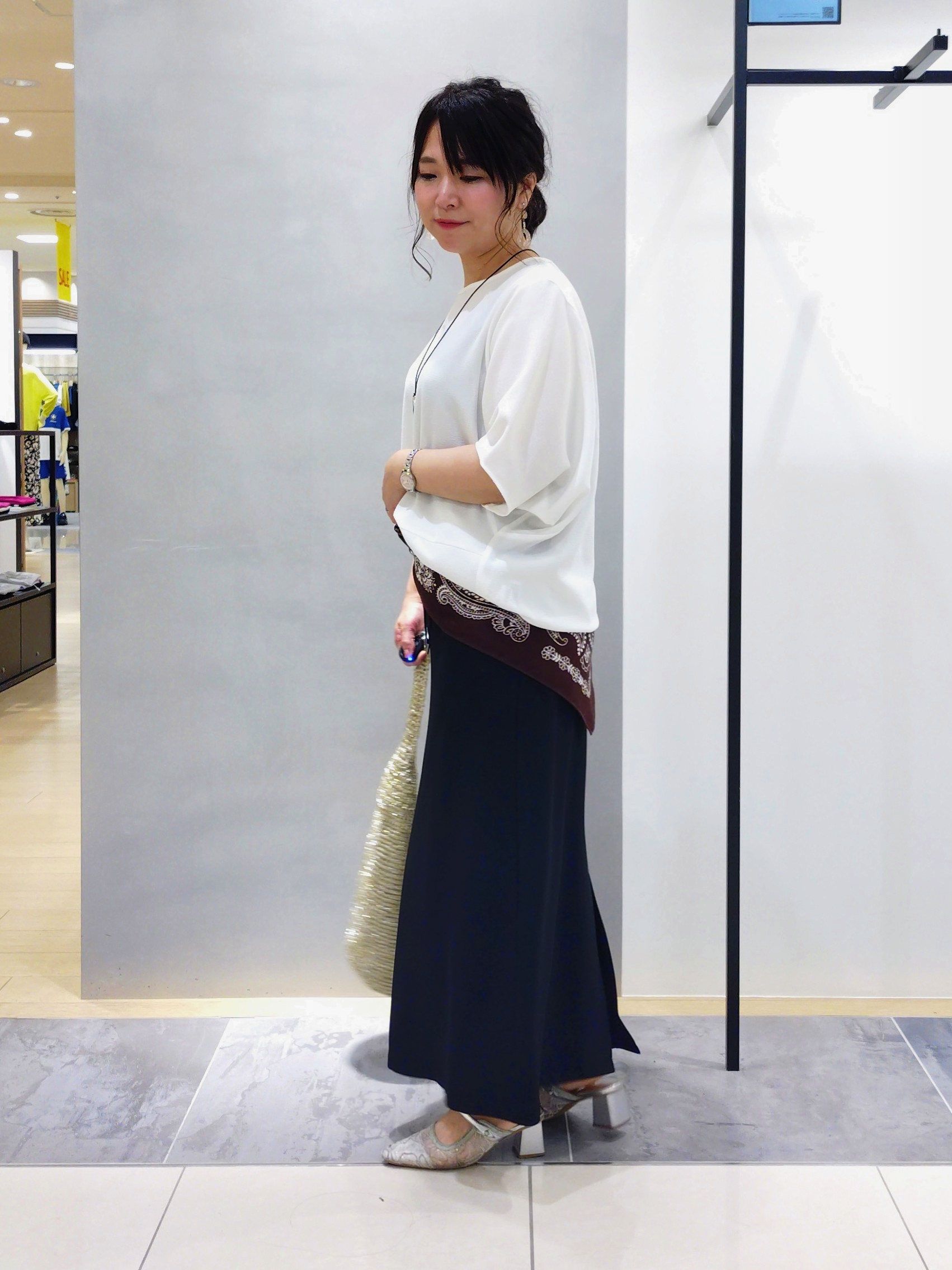 TOMOMIさんの「INDIVI｜【着る日傘】Iラインドロストスカート」を使ったコーディネート