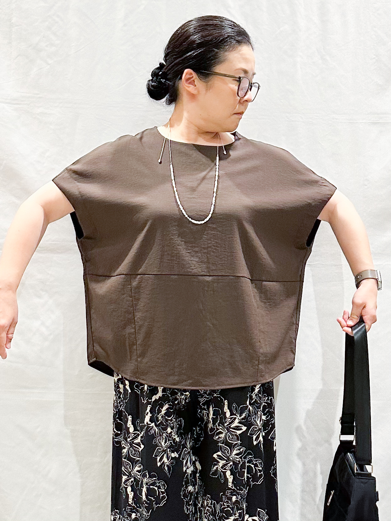 umeさんの「SHOO･LA･RUE｜【洗濯機可/セットアップ可】軽凛(かろりん) シンプル上品 ひんやり切替コクーントップス」を使ったコーディネート