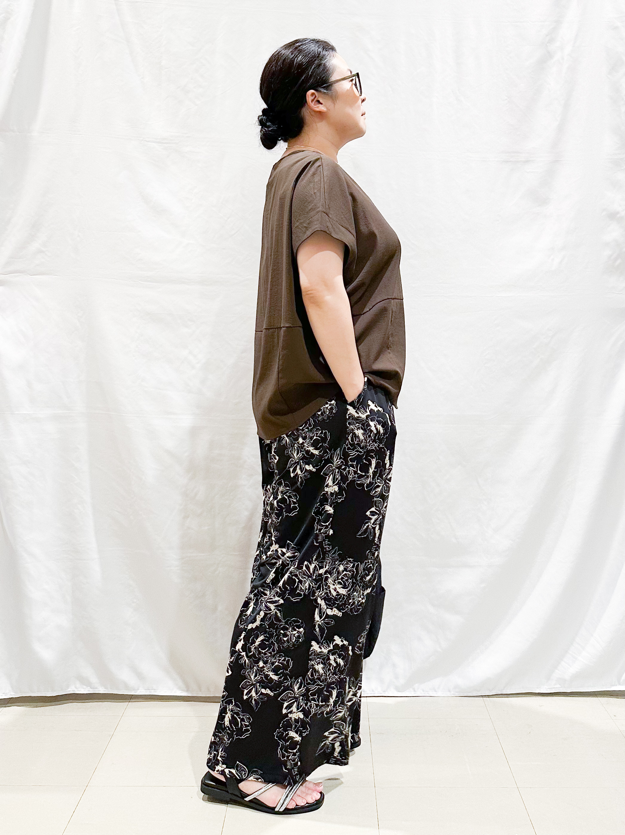 umeさんの「SHOO･LA･RUE｜【洗濯機可/セットアップ可】軽凛(かろりん) シンプル上品 ひんやり切替コクーントップス」を使ったコーディネート