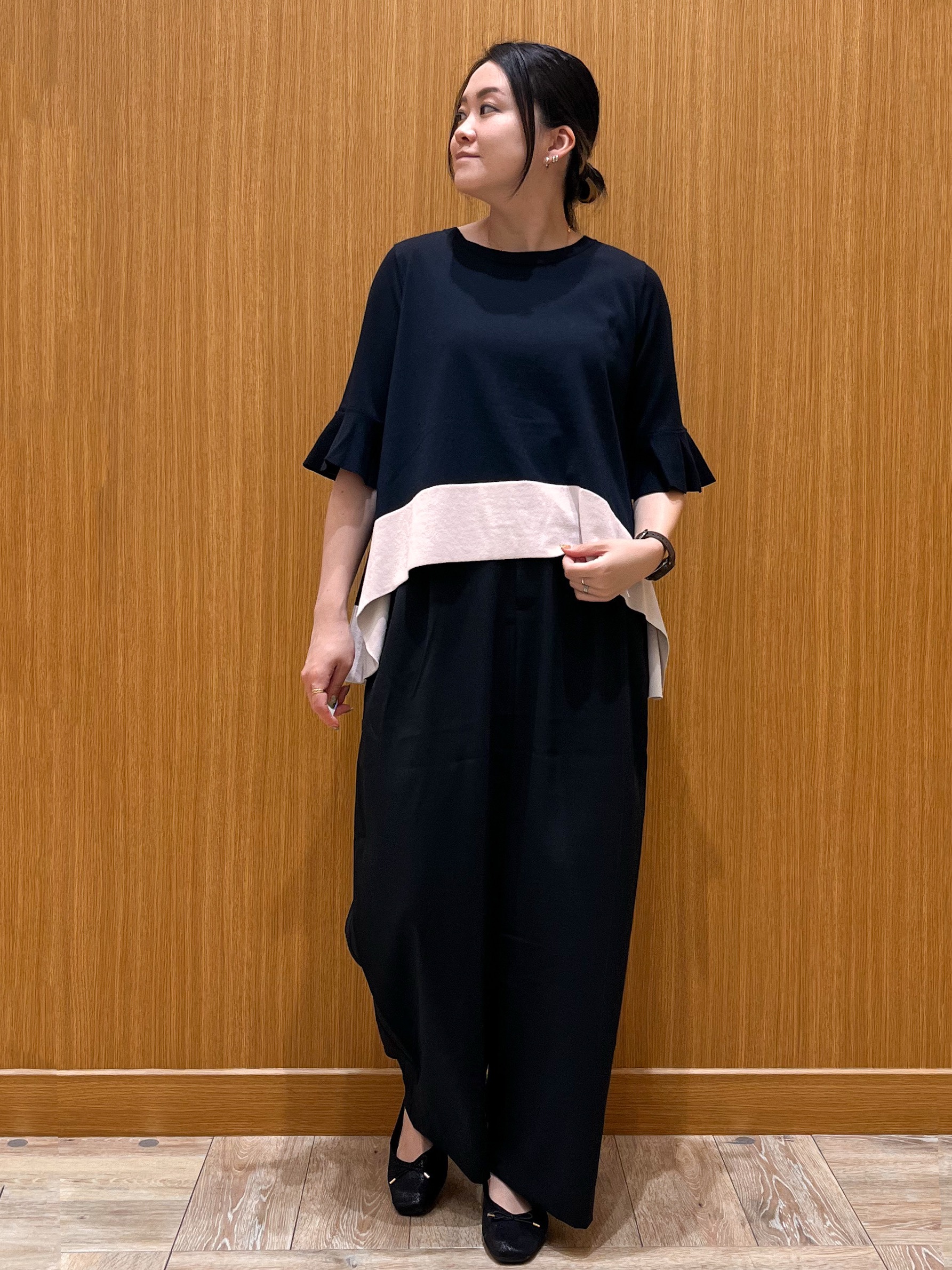 aさんの「OPAQUE.CLIP｜【UV／遮熱性】配色フレアシルエットニット《洗濯機OK》」を使ったコーディネート