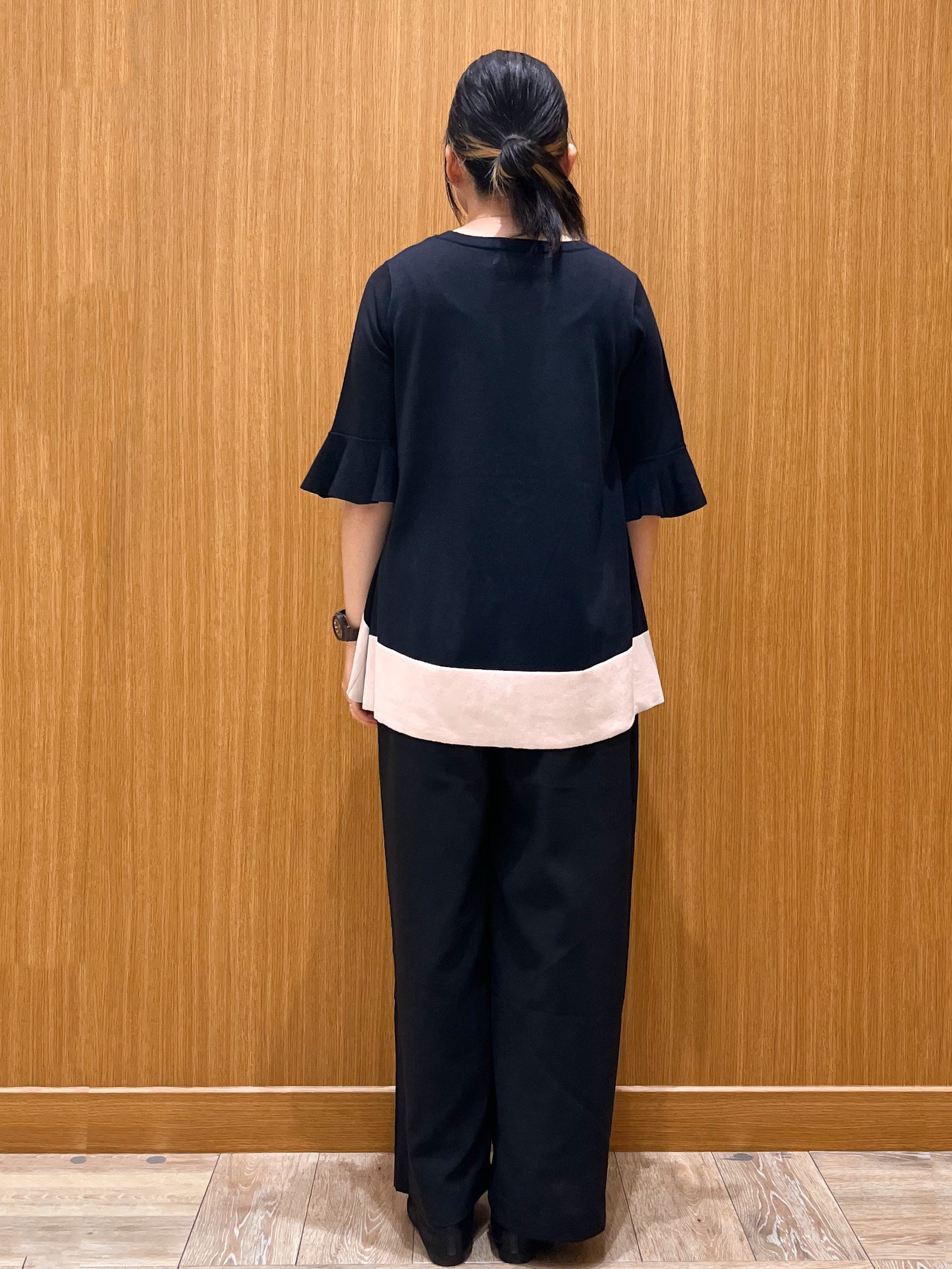 aさんの「OPAQUE.CLIP｜【UV／遮熱性】配色フレアシルエットニット《洗濯機OK》」を使ったコーディネート