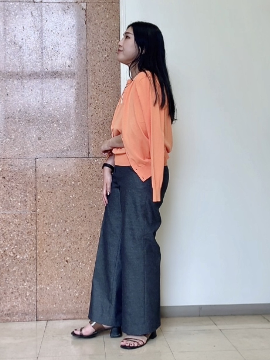 なかじさんの「UNTITLED｜【9色展開/アンサンブル可/洗える】コットンベーシックニット」を使ったコーディネート