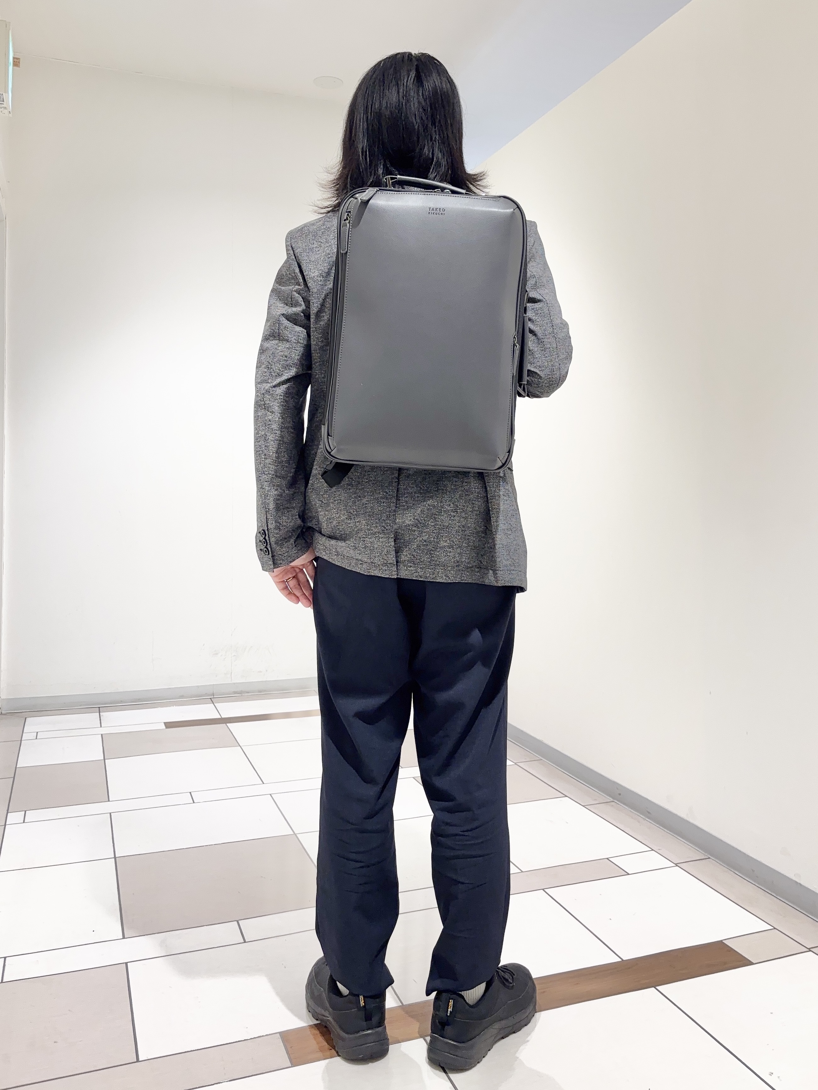 及川さんの「TAKEO KIKUCHI｜【抗菌防臭】COOL DOTS（R）ドビープリント ジャケット」を使ったコーディネート