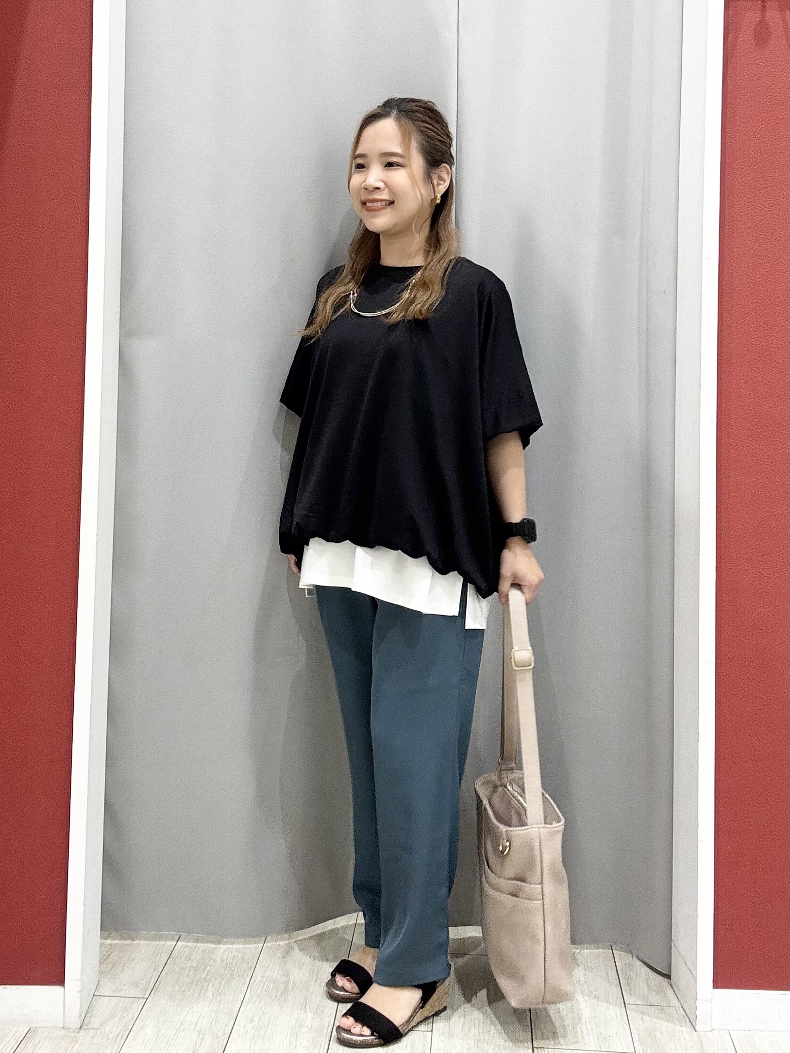 shioさんの「SHOO･LA･RUE｜【ひんやり/洗濯機可】インせず着られる バルーンデザインTシャツ」を使ったコーディネート