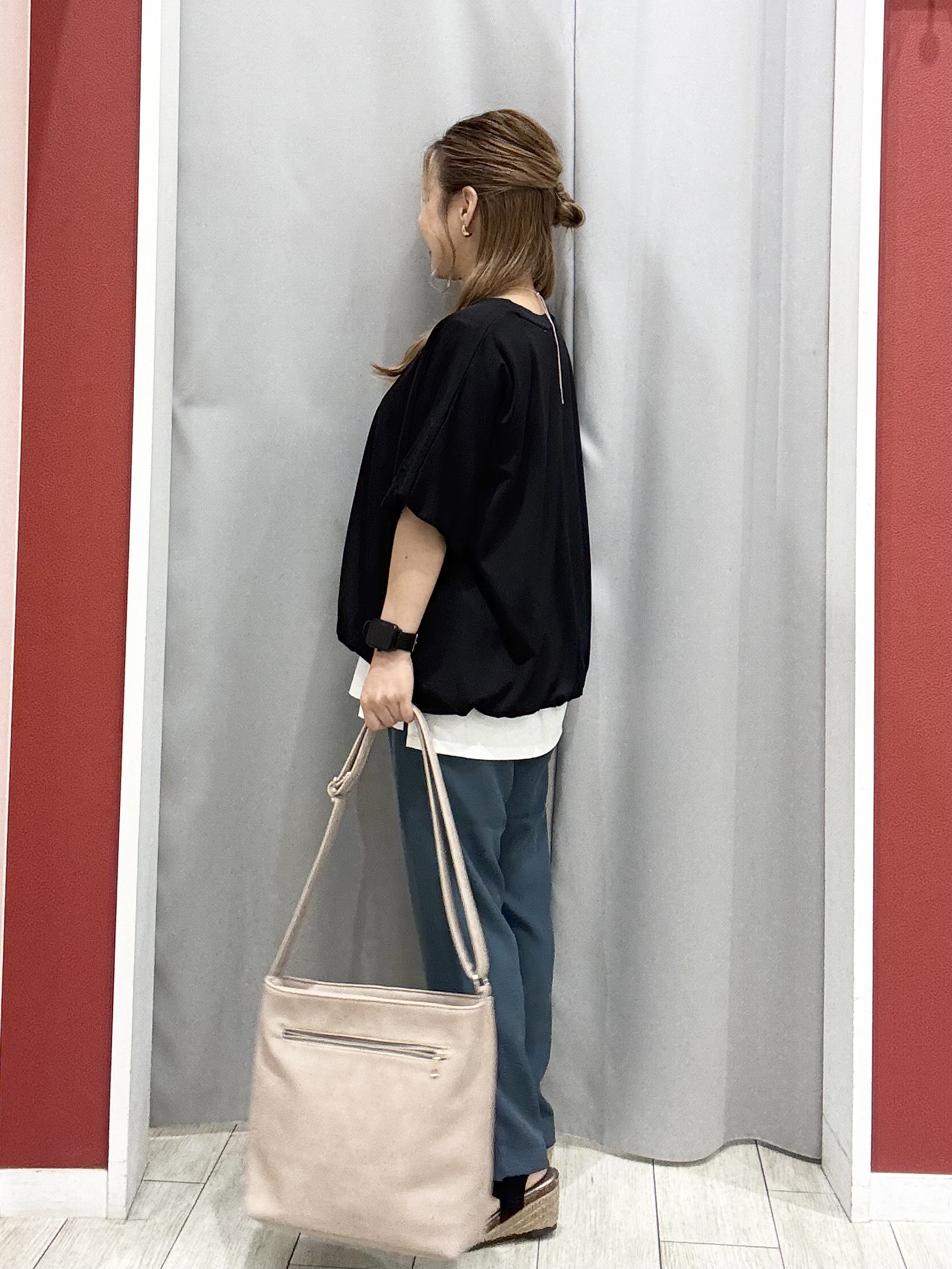 shioさんの「SHOO･LA･RUE｜【ひんやり/洗濯機可】インせず着られる バルーンデザインTシャツ」を使ったコーディネート
