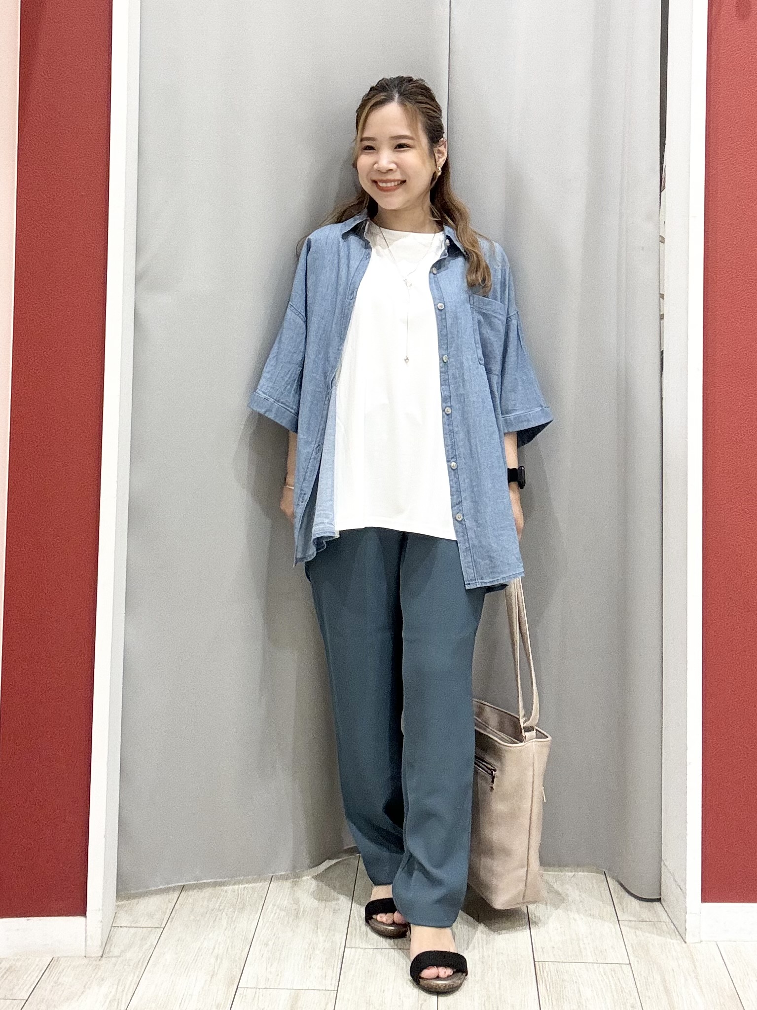 shioさんの「SHOO･LA･RUE｜【ひんやり/洗濯機可】インせず着られる バルーンデザインTシャツ」を使ったコーディネート