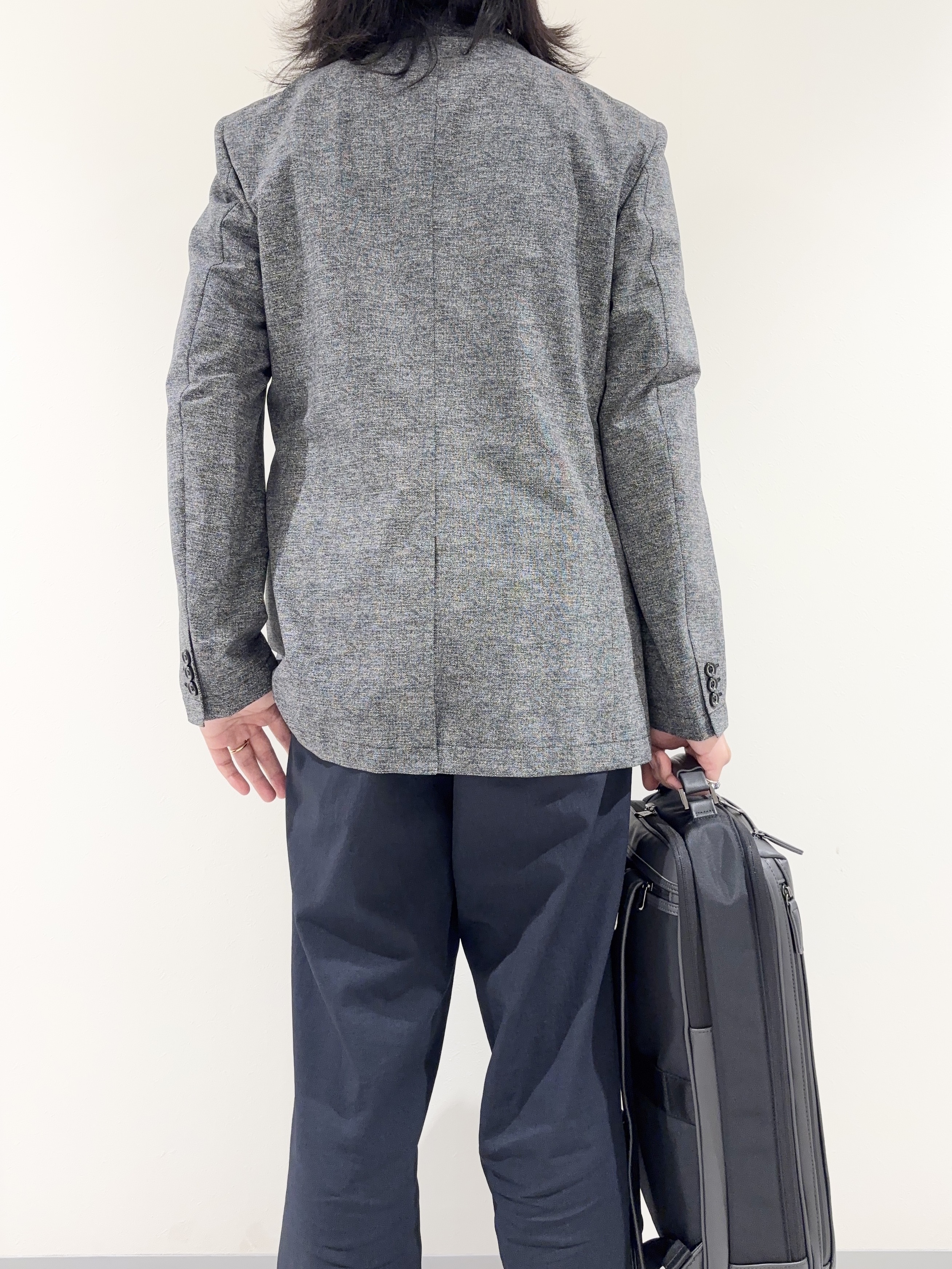 及川さんの「TAKEO KIKUCHI｜【抗菌防臭】COOL DOTS（R）ドビープリント ジャケット」を使ったコーディネート