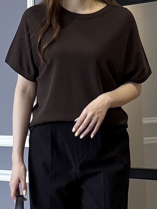 sayaさんの「grove｜【シリーズ累計36万枚！やわらかドライタッチ】夏にうれしい多機能ロングニット」を使ったコーディネート