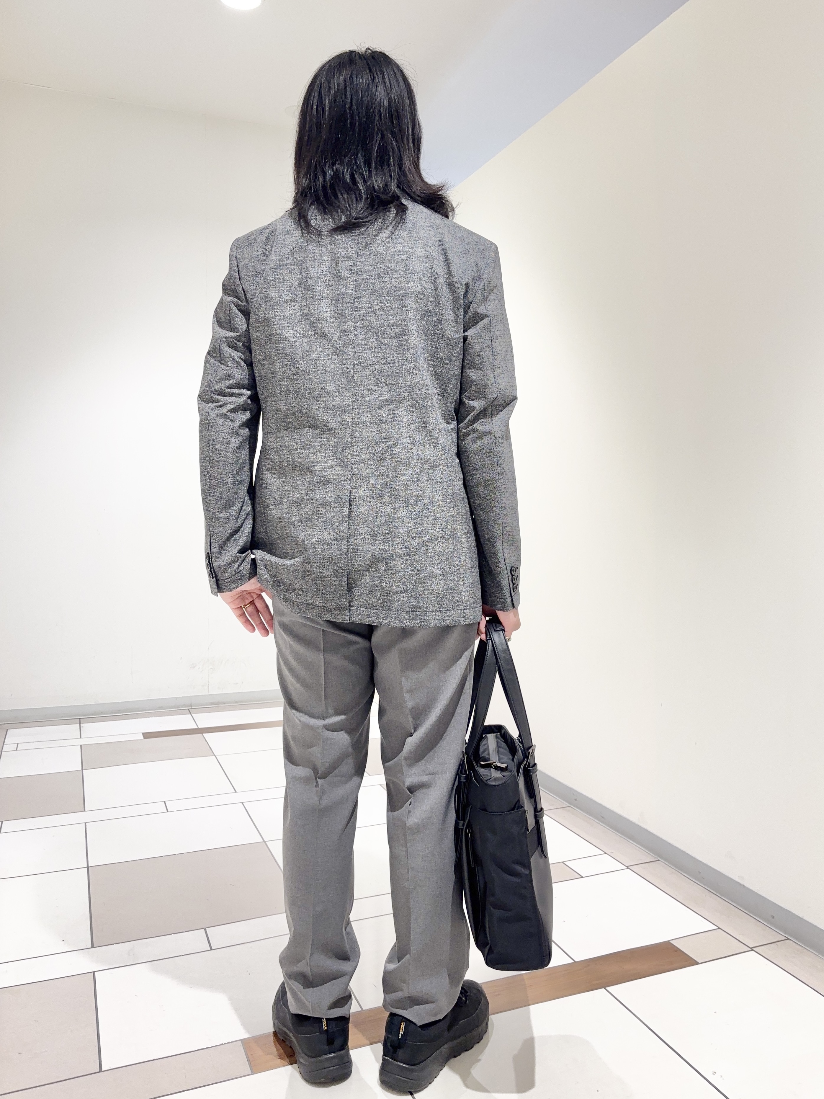 及川さんの「TAKEO KIKUCHI｜【抗菌防臭】COOL DOTS（R）ドビープリント ジャケット」を使ったコーディネート