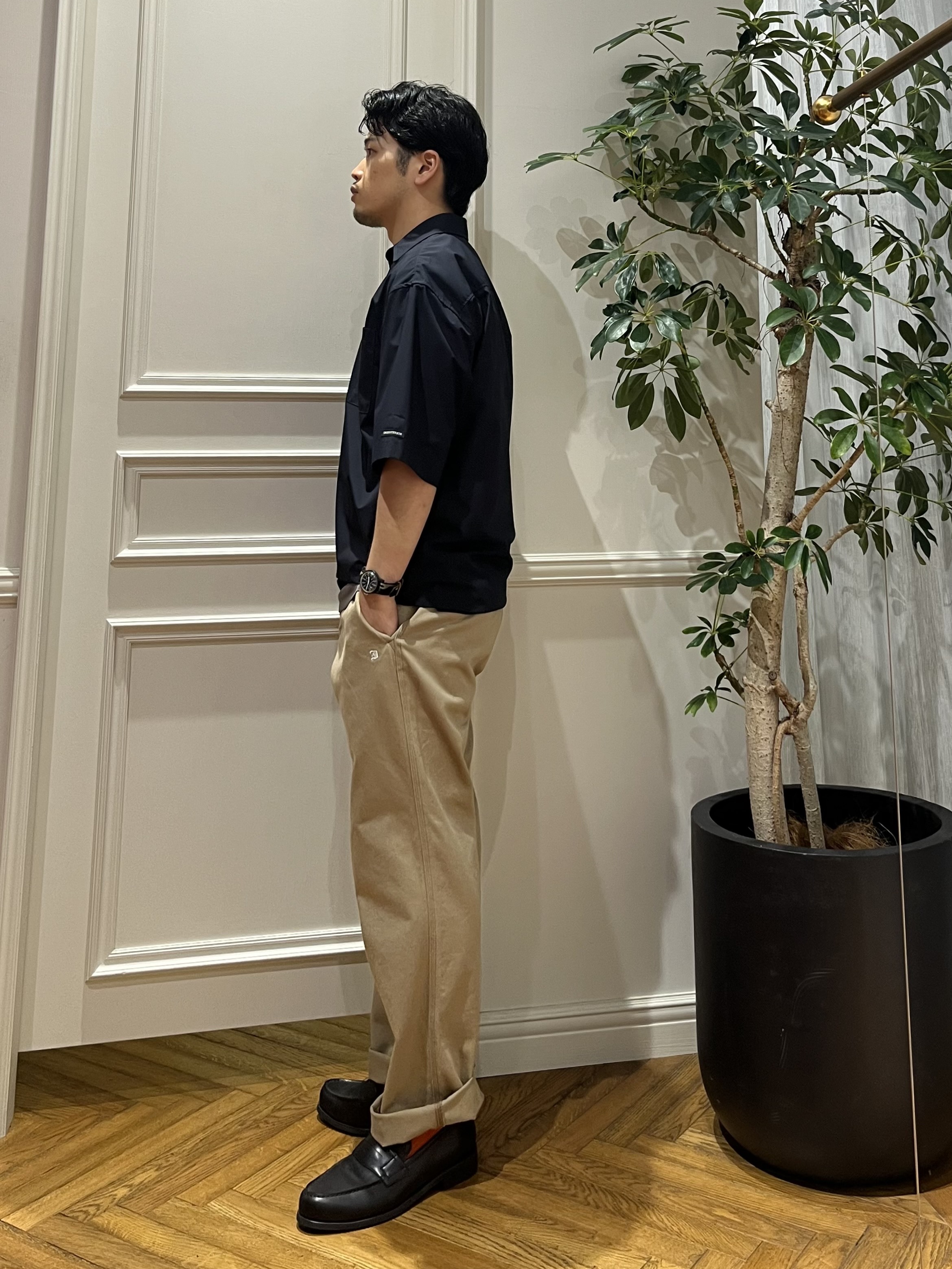 Tokuさんの「DRESSTERIOR｜イージーケア プルオーバーシャツ」を使ったコーディネート