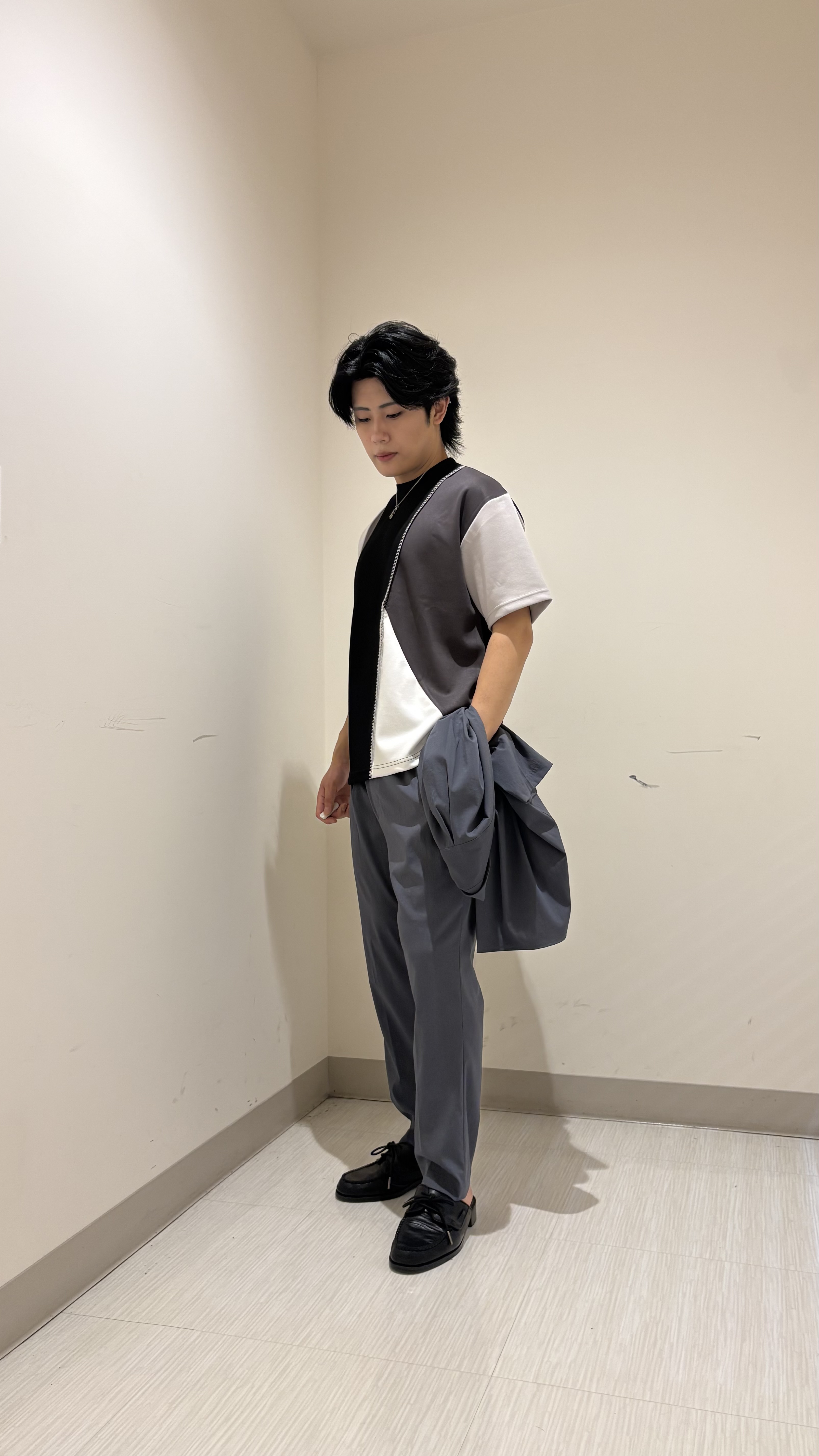 辻一樹さんの「tk.TAKEO KIKUCHI｜【接触冷感／UVCUT】COOL PLAY開襟シャツ」を使ったコーディネート