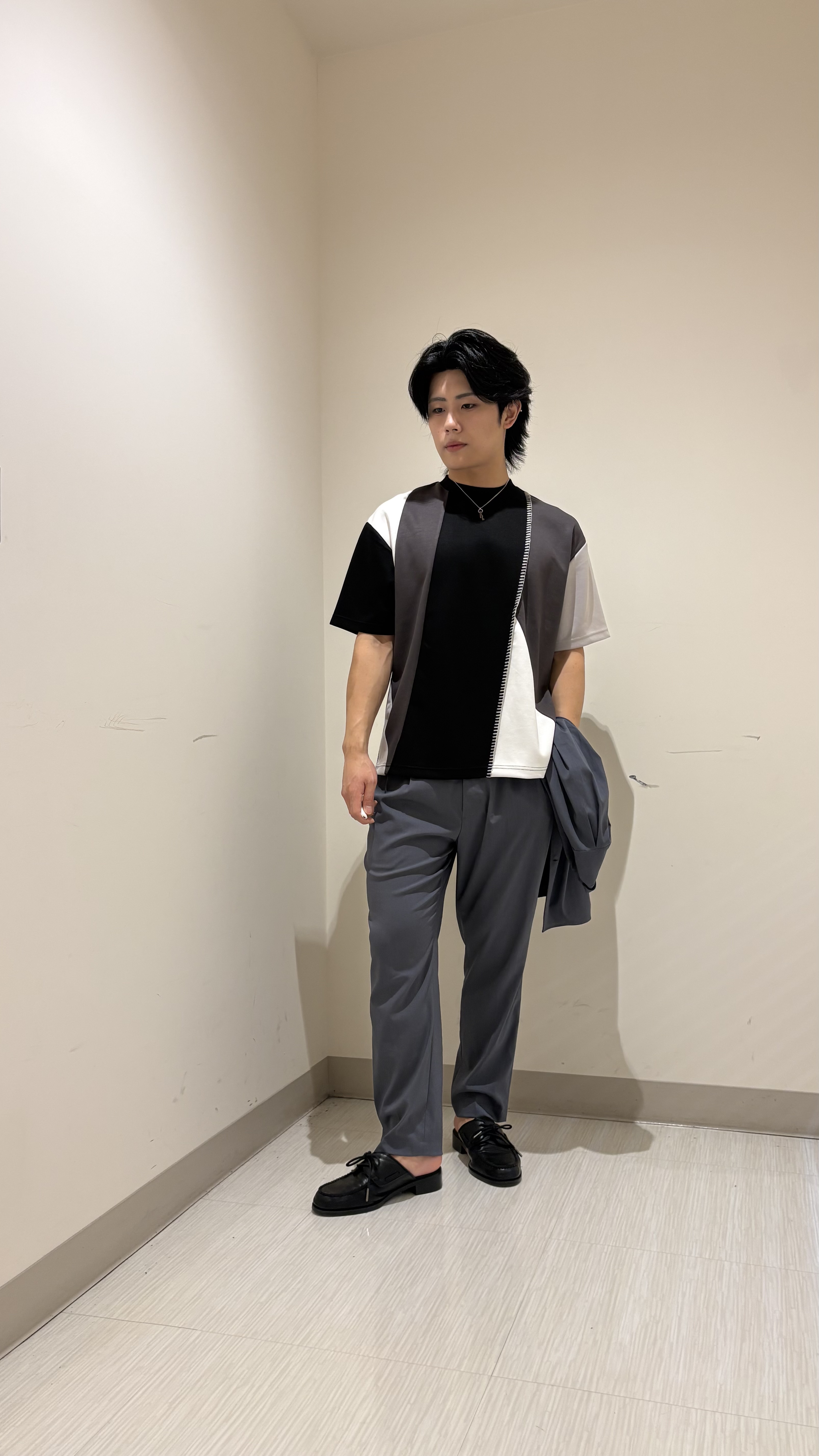 辻一樹さんの「tk.TAKEO KIKUCHI｜【接触冷感／UVCUT】COOL PLAY開襟シャツ」を使ったコーディネート
