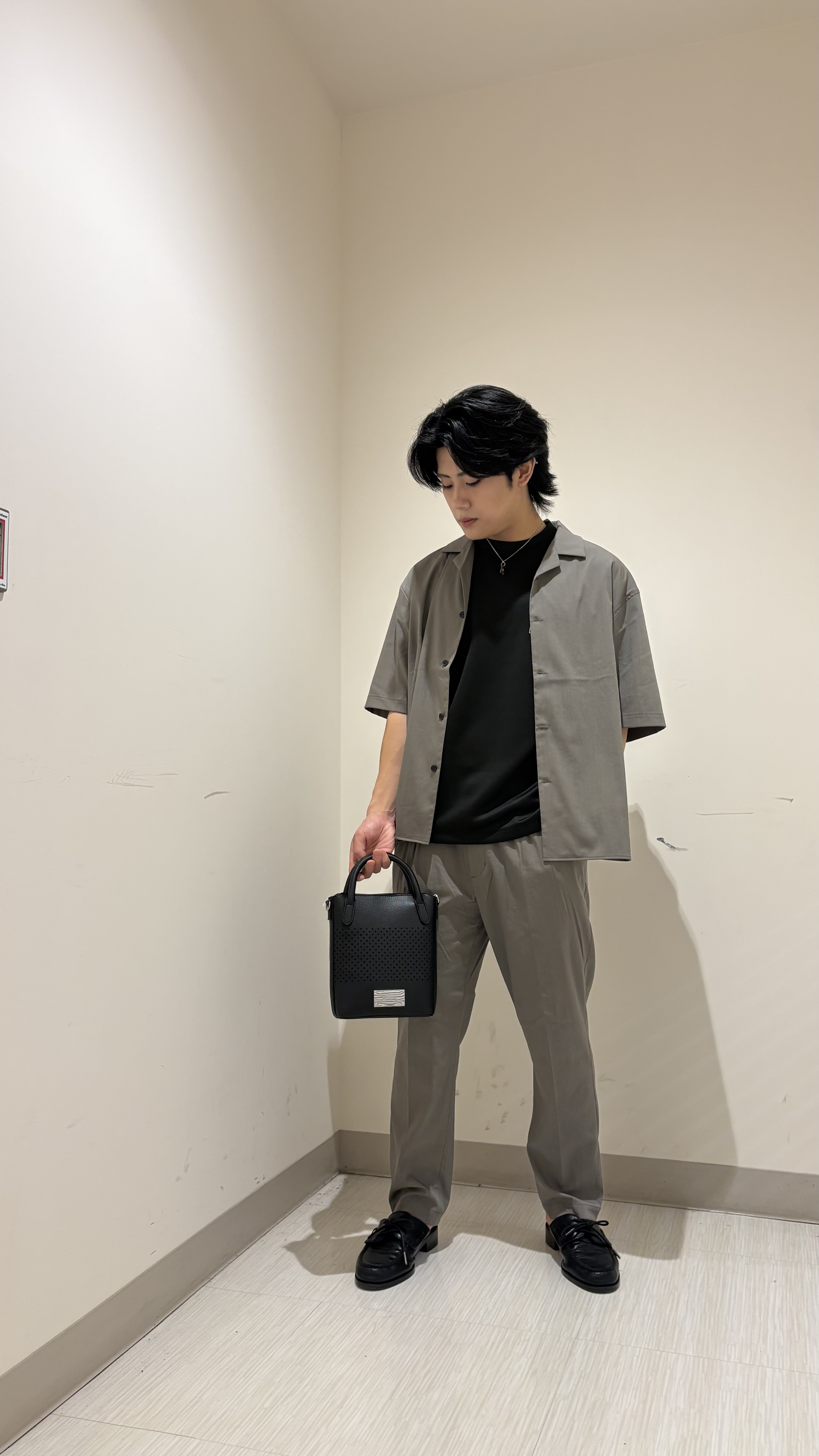 辻一樹さんの「tk.TAKEO KIKUCHI｜【接触冷感／UVCUT】COOL PLAY開襟シャツ」を使ったコーディネート