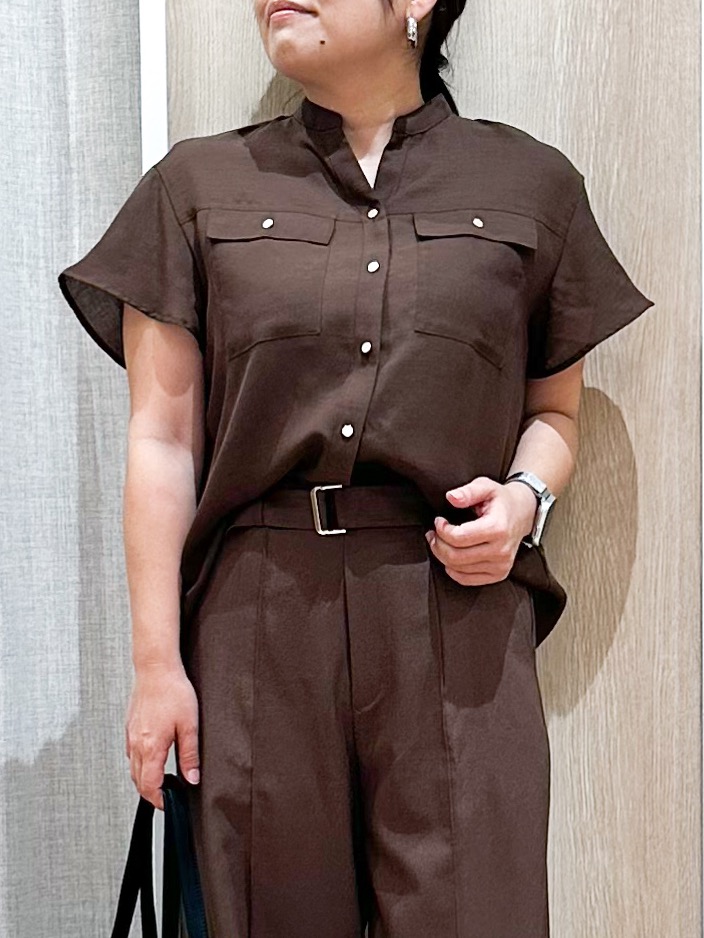 naoさんの「grove｜【洗濯機OK・ひんやり/SETUP可】シワになりにくい、フレアスリーブブラウス」を使ったコーディネート