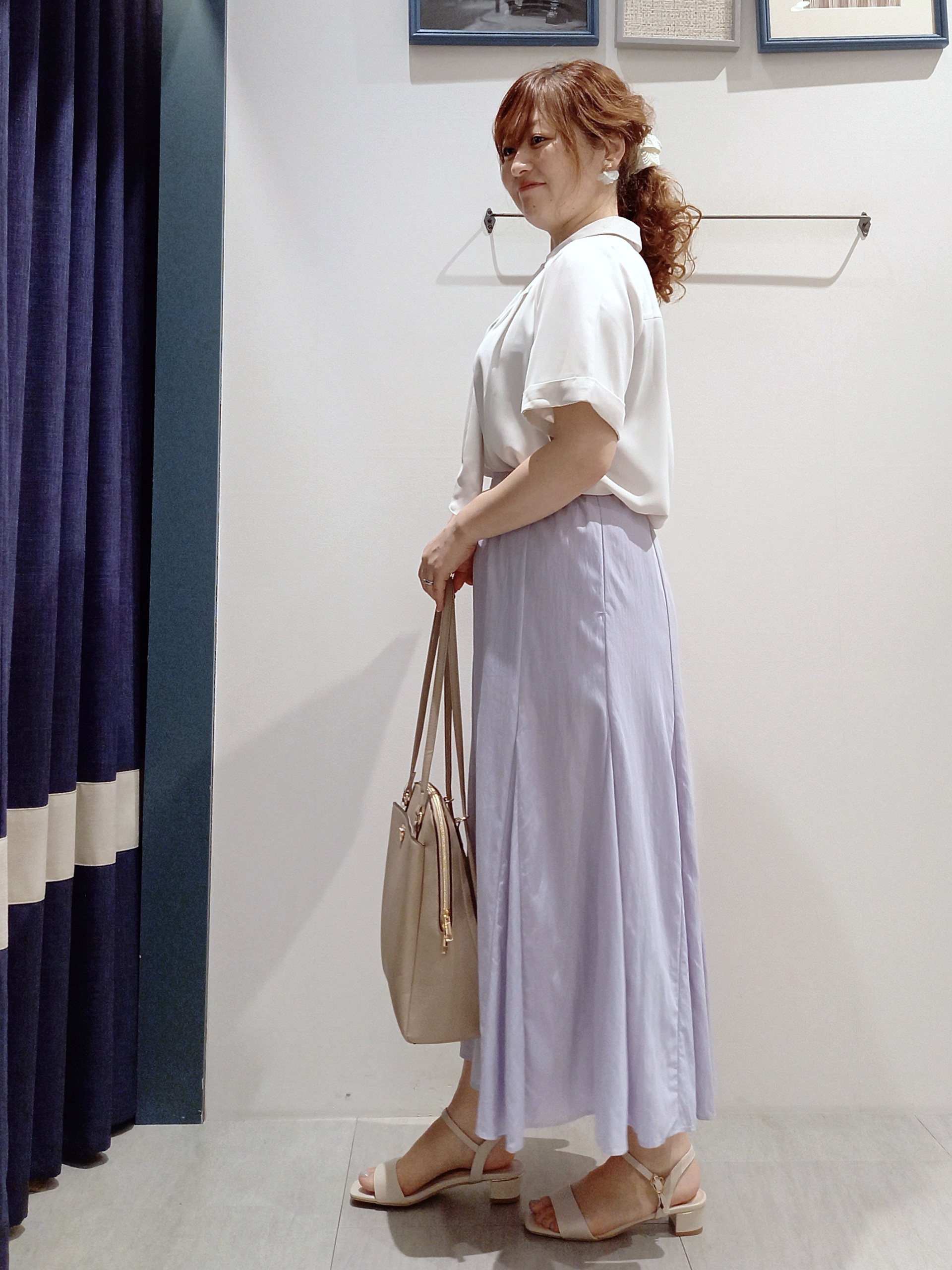 miiさんの「grove｜半袖になって再登場！【洗える】チャーム付きマルチWAYボウタイブラウス」を使ったコーディネート