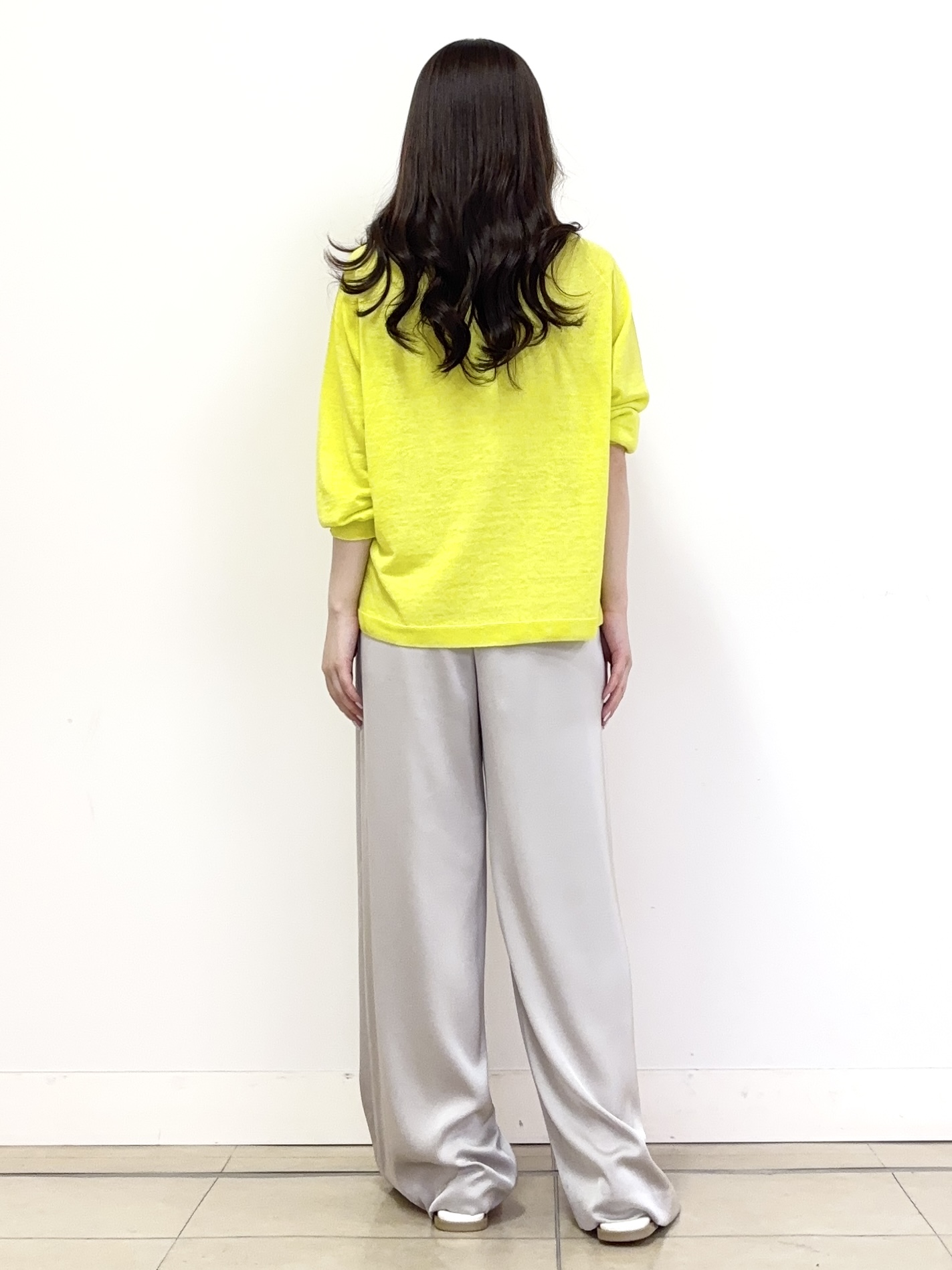 あやかさんの「UNTITLED｜【ゆったり/リラクシー】リネンボートネックプルオーバー」を使ったコーディネート