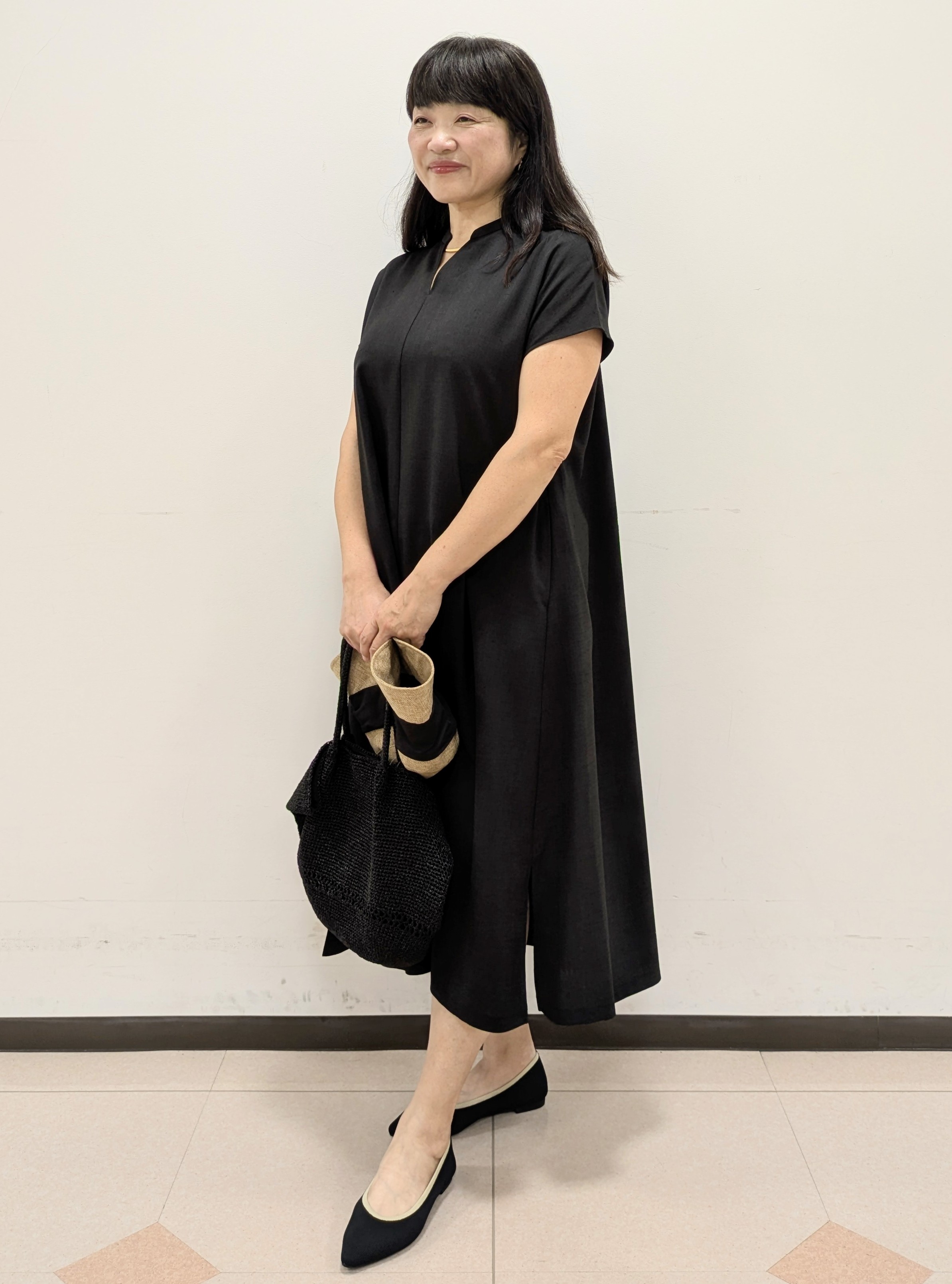 ともさんの「UNTITLED｜【UV/接触冷感/遮熱/通気性】スラブバンドカラーワンピース」を使ったコーディネート
