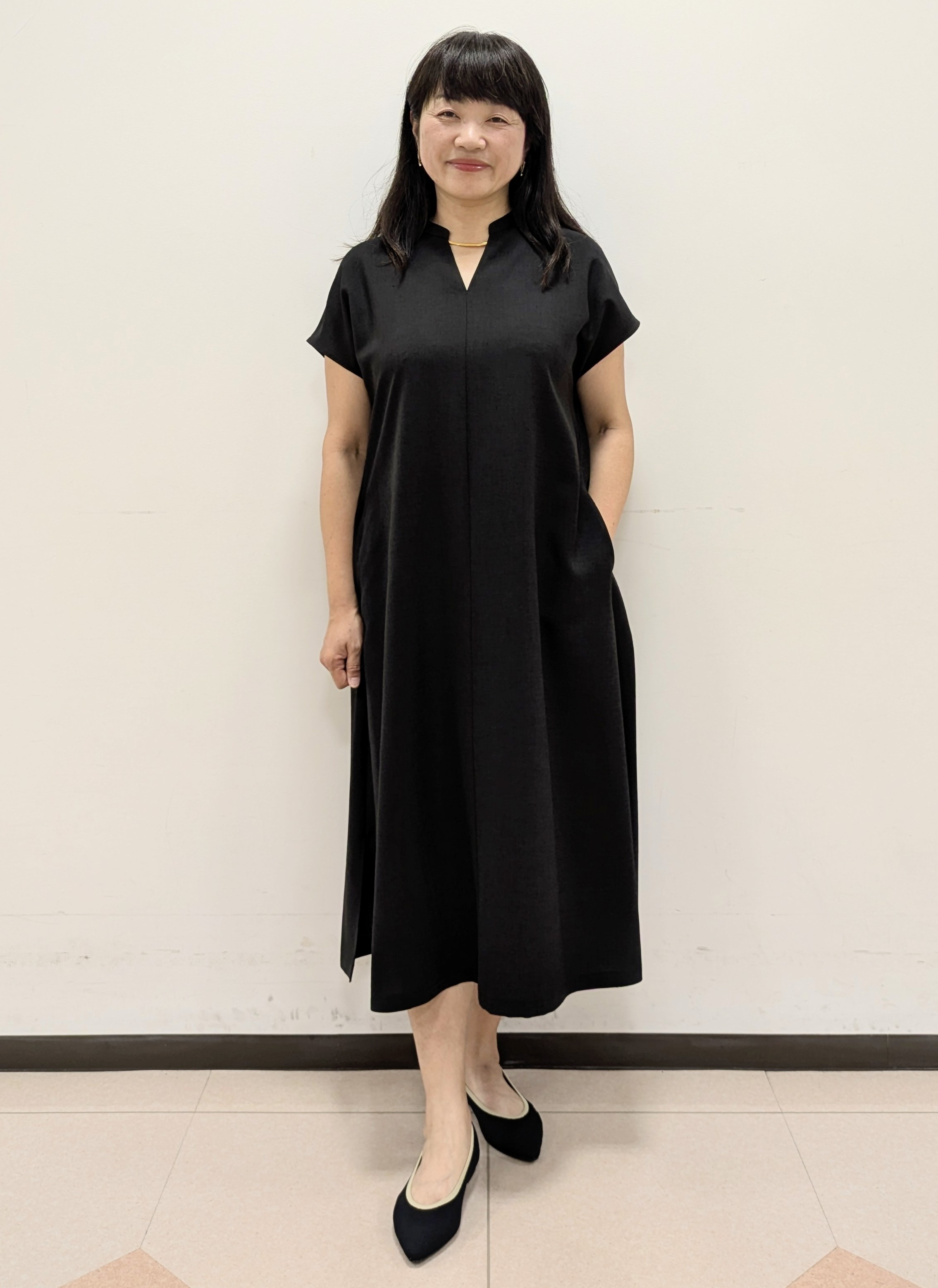 ともさんの「UNTITLED｜【UV/接触冷感/遮熱/通気性】スラブバンドカラーワンピース」を使ったコーディネート