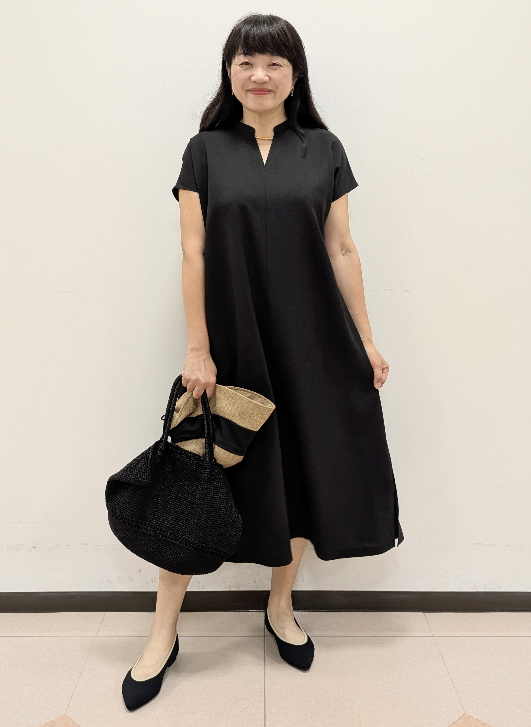 ともさんの「UNTITLED｜【UV/接触冷感/遮熱/通気性】スラブバンドカラーワンピース」を使ったコーディネート