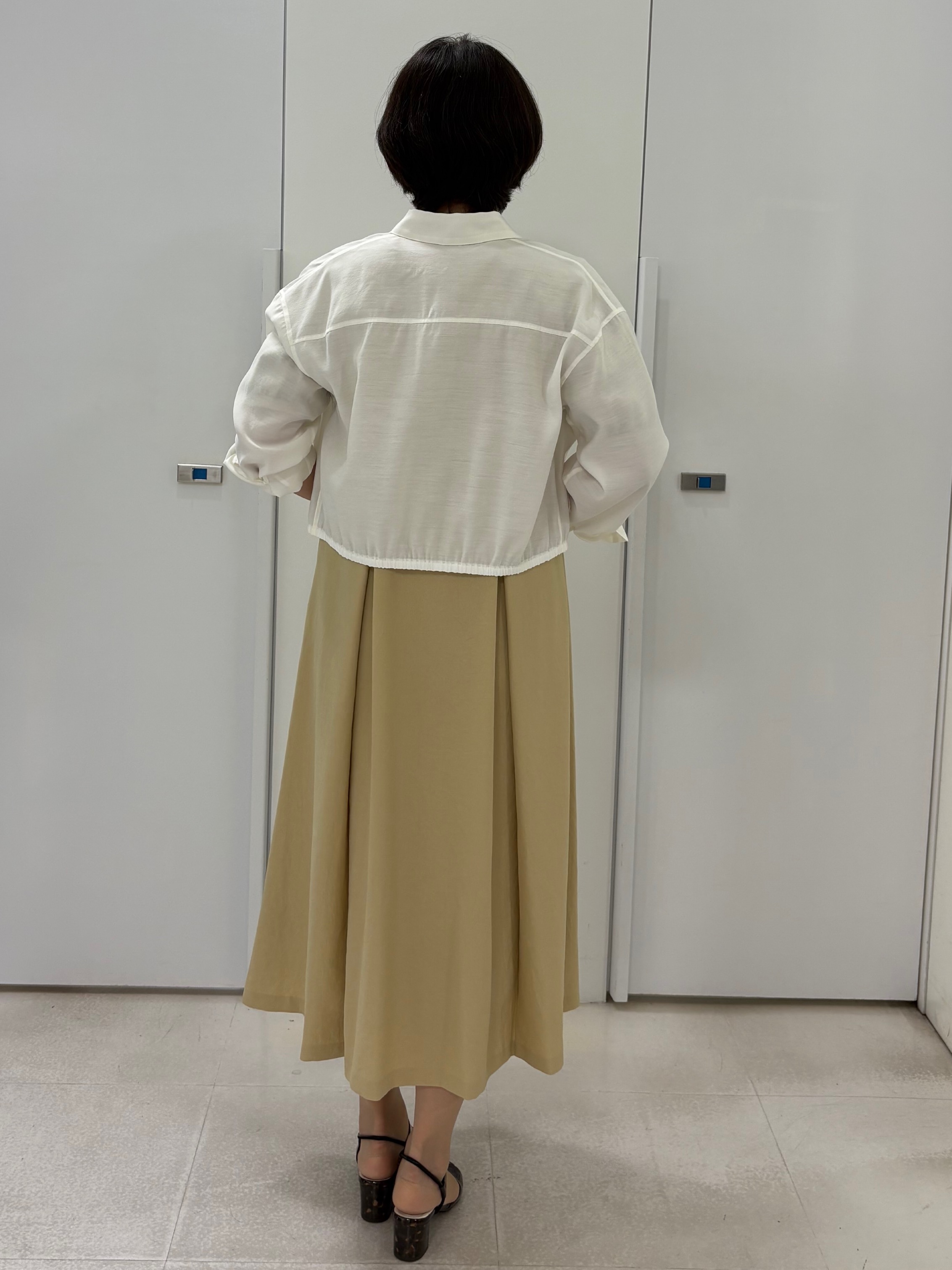 hIさんの「COUP DE CHANCE｜【手洗い可／日本製】サックワンピース」を使ったコーディネート