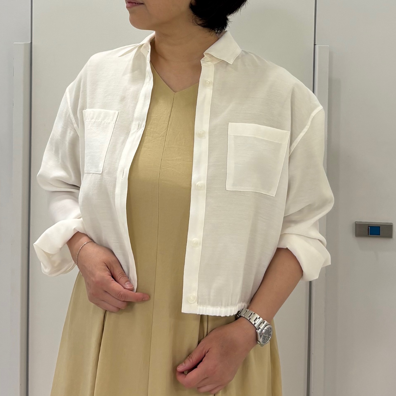 hIさんの「COUP DE CHANCE｜【手洗い可／日本製】サックワンピース」を使ったコーディネート