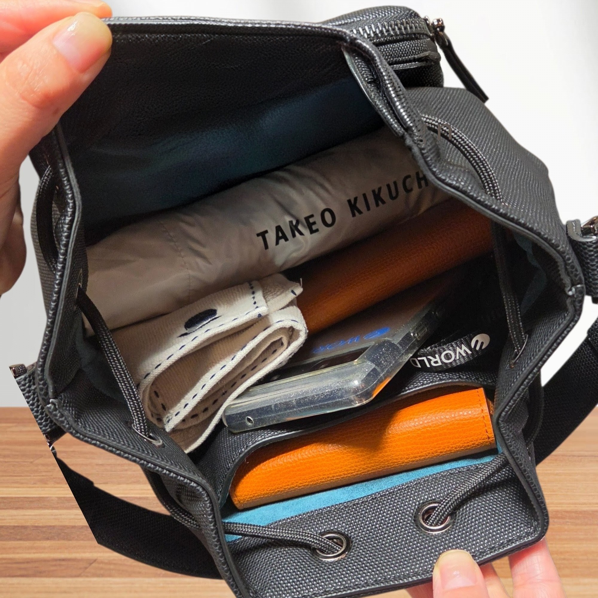 あまえびさんの「TAKEO KIKUCHI｜2WAYドローストリングショルダー」を使ったコーディネート