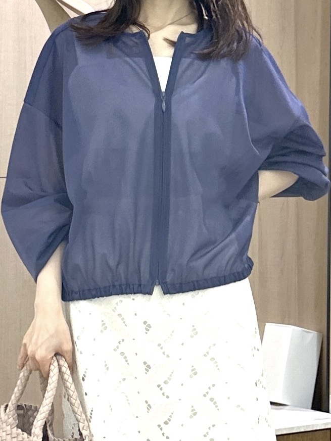 Miwaさんの「UNTITLED｜トリコットシアーブラウス」を使ったコーディネート