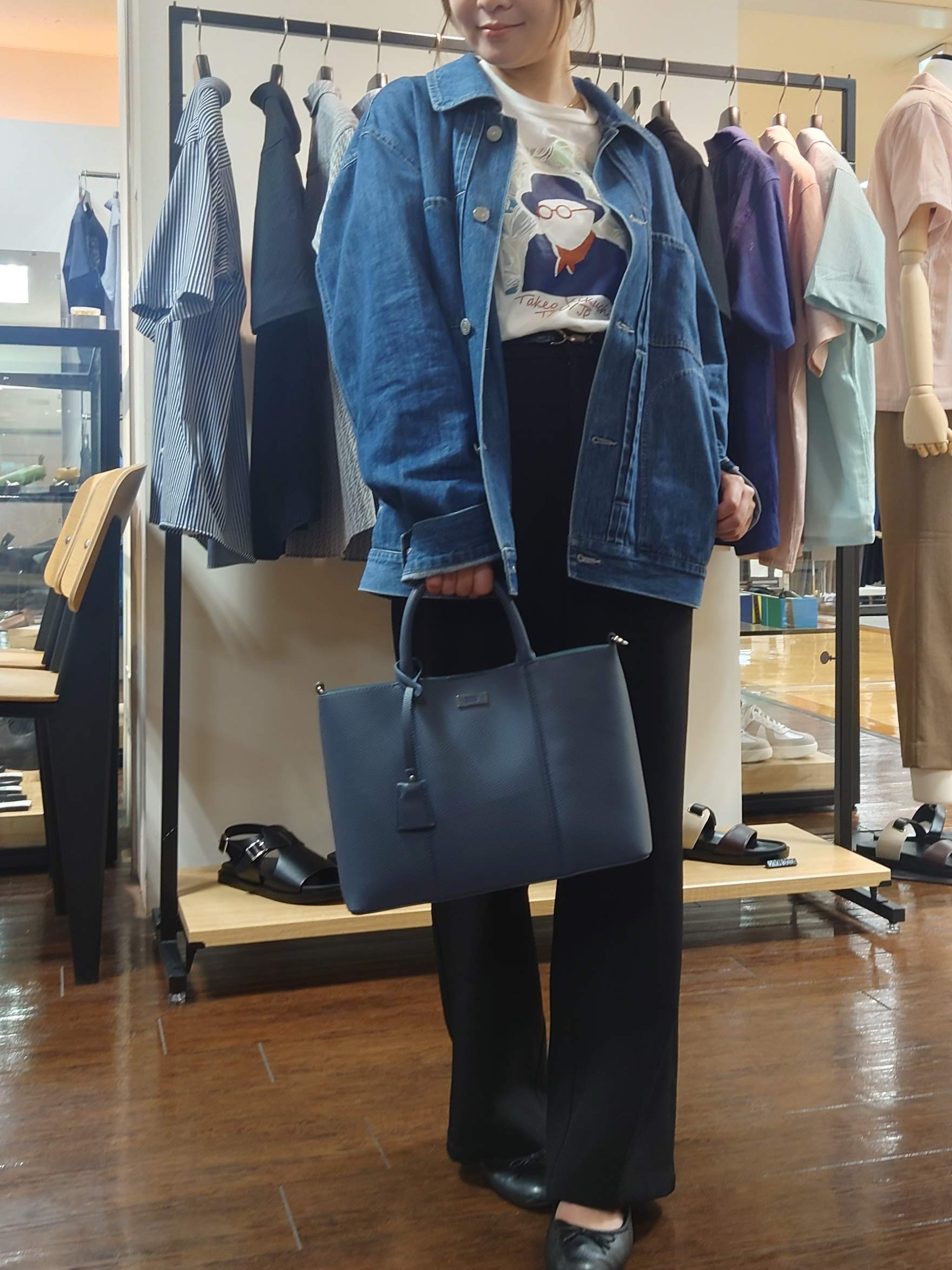 あまえびさんの「TAKEO KIKUCHI｜シュリンクミニトートバッグ」を使ったコーディネート