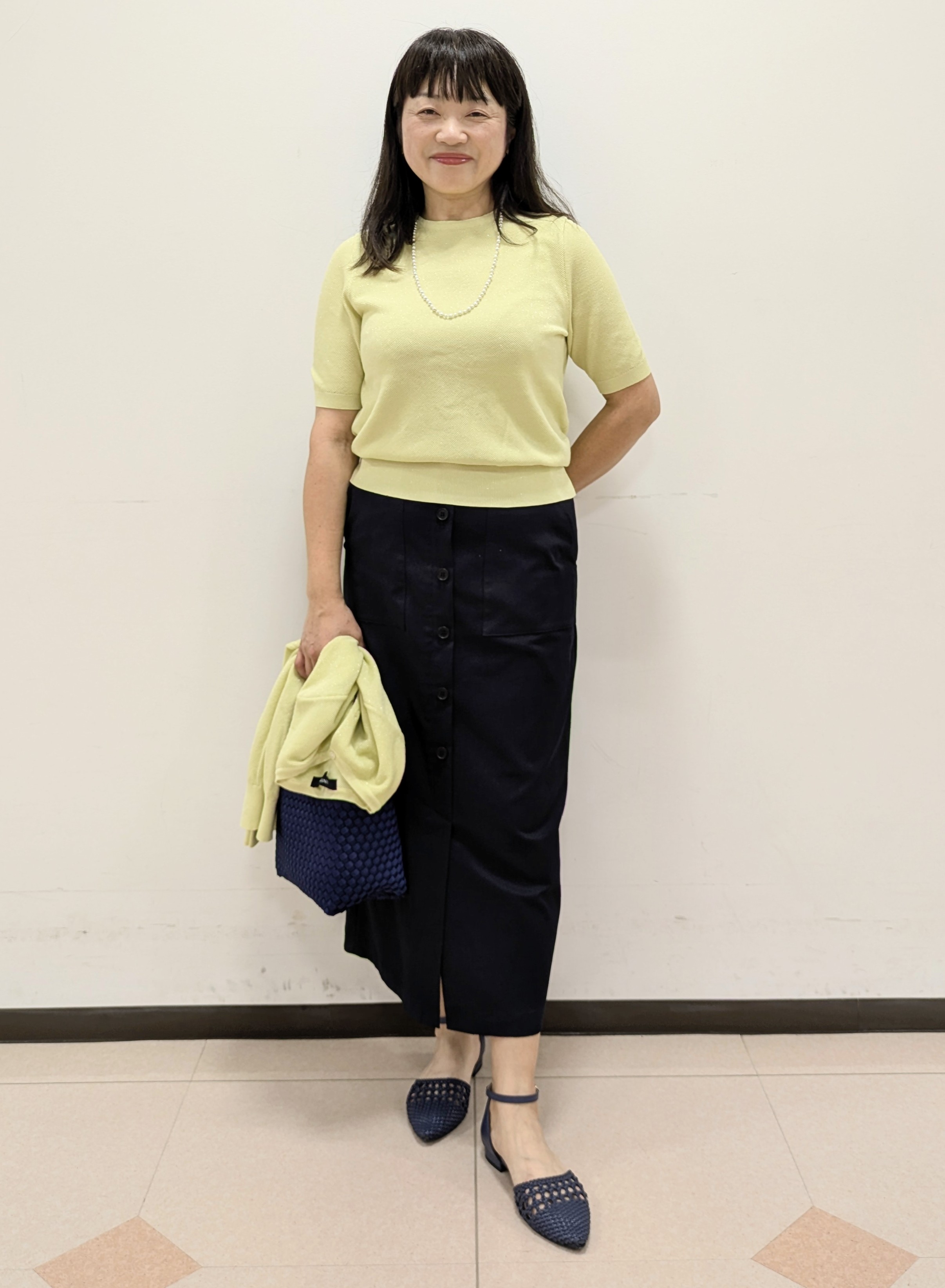 ともさんの「UNTITLED｜【アンサンブル可】ラメ混クルーネックカーディガン」を使ったコーディネート