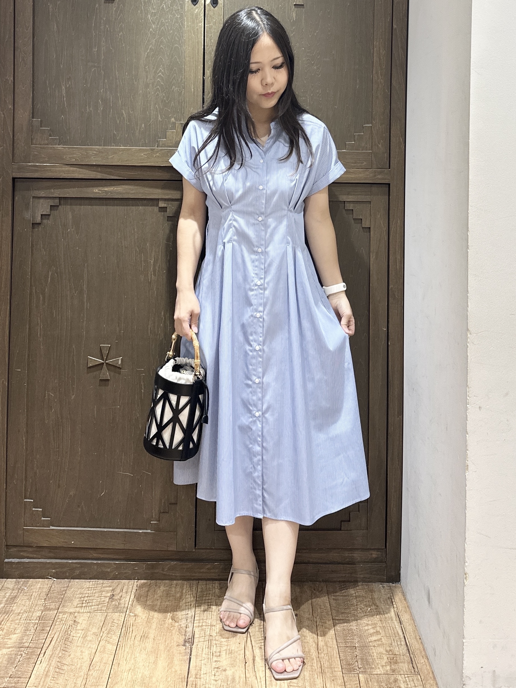 kanaさんの「index｜【接触冷感／UV】ストライプタックシャツワンピース《洗濯機OK》」を使ったコーディネート