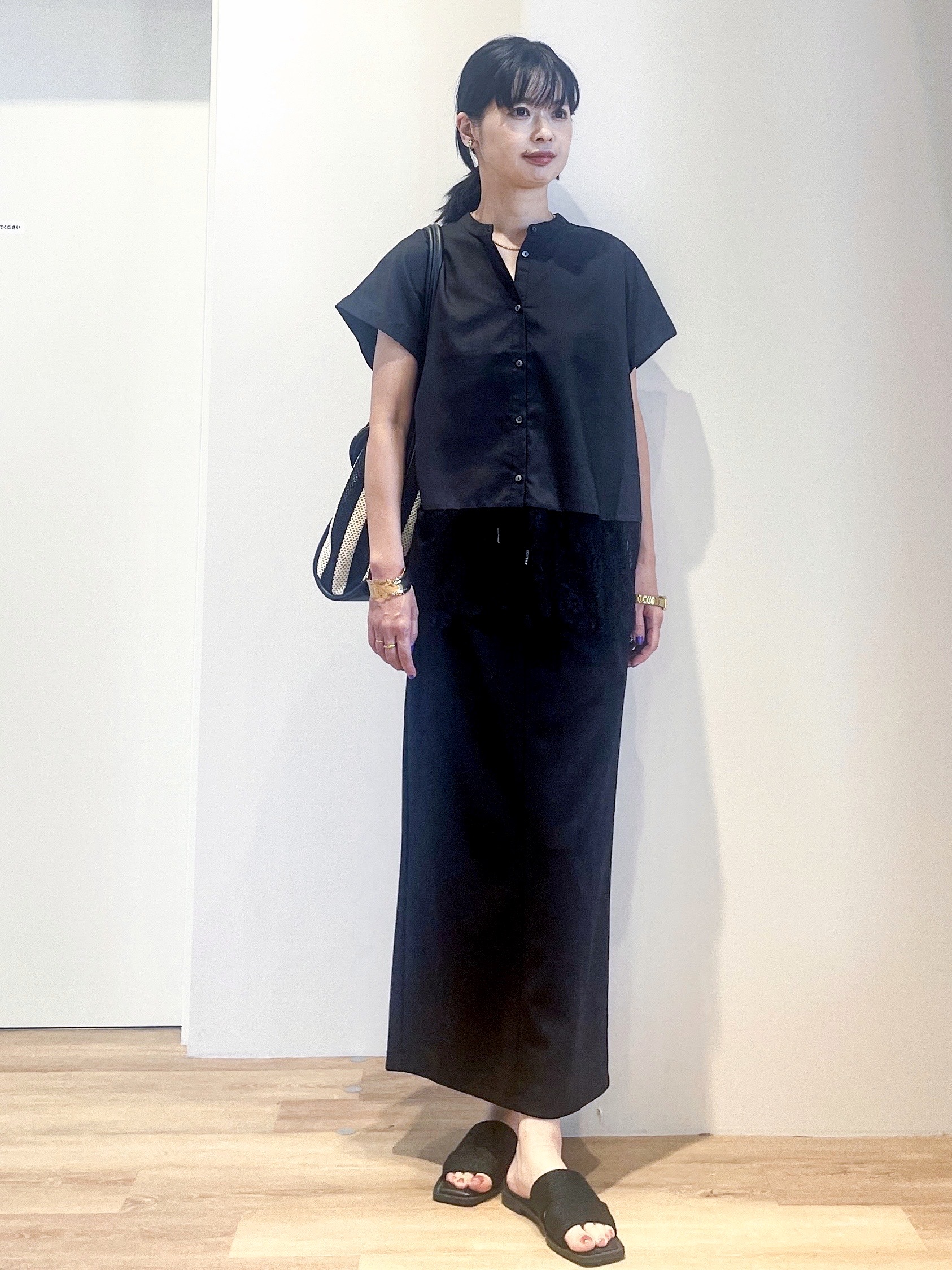 あいさんの「OPAQUE.CLIP｜裾レースフレンチスリーブブラウス【洗濯機OK】」を使ったコーディネート