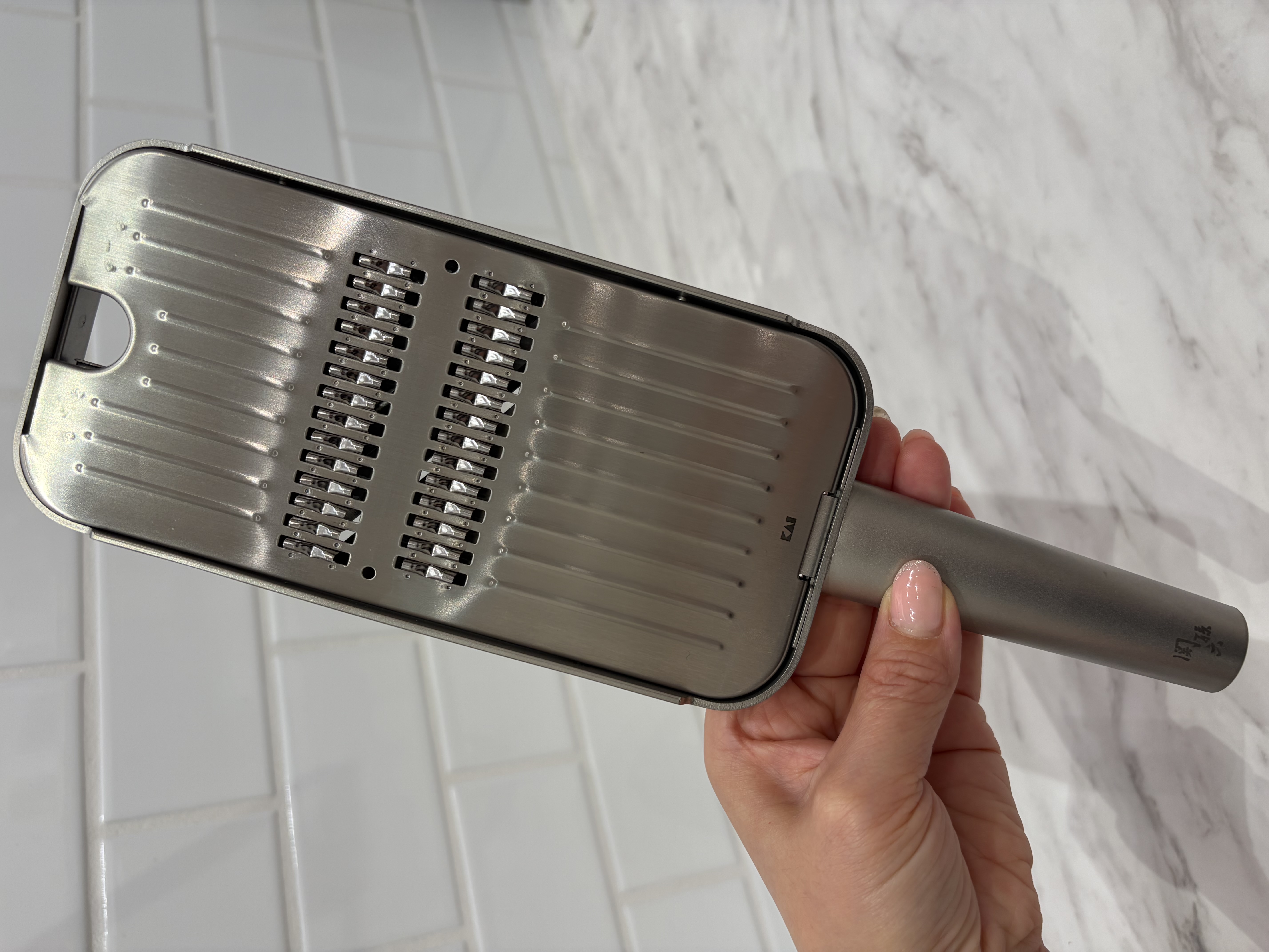 ラテさんの「212 KITCHEN STORE｜オールステンレス千切り＆スライサー 極刃 ＜関孫六 ＞」を使ったコーディネート