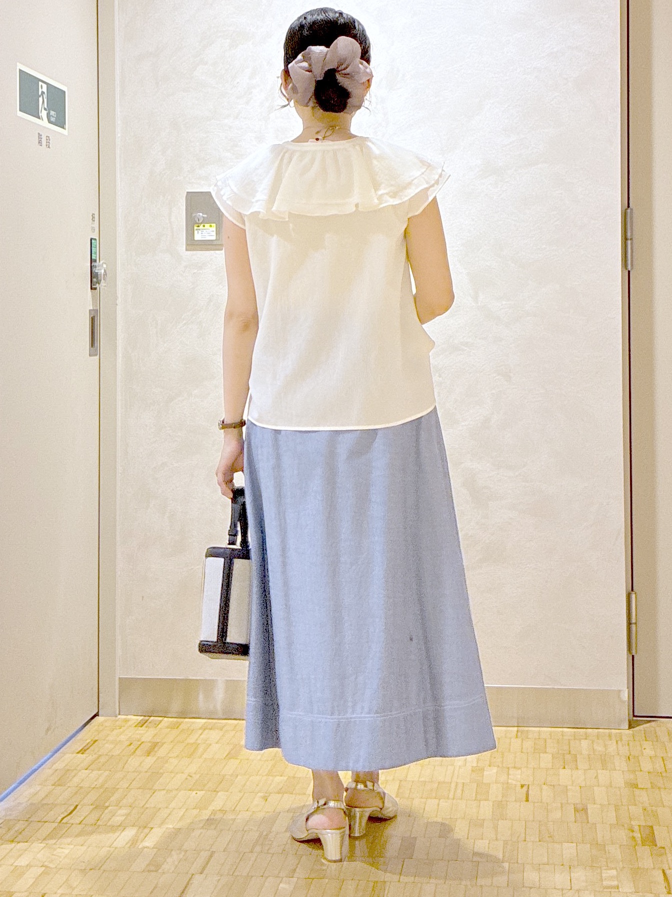  beni_gingerさんの「Reflect｜【通気性あり／涼しい／マシンウォッシャブル】フリルブラウス」を使ったコーディネート